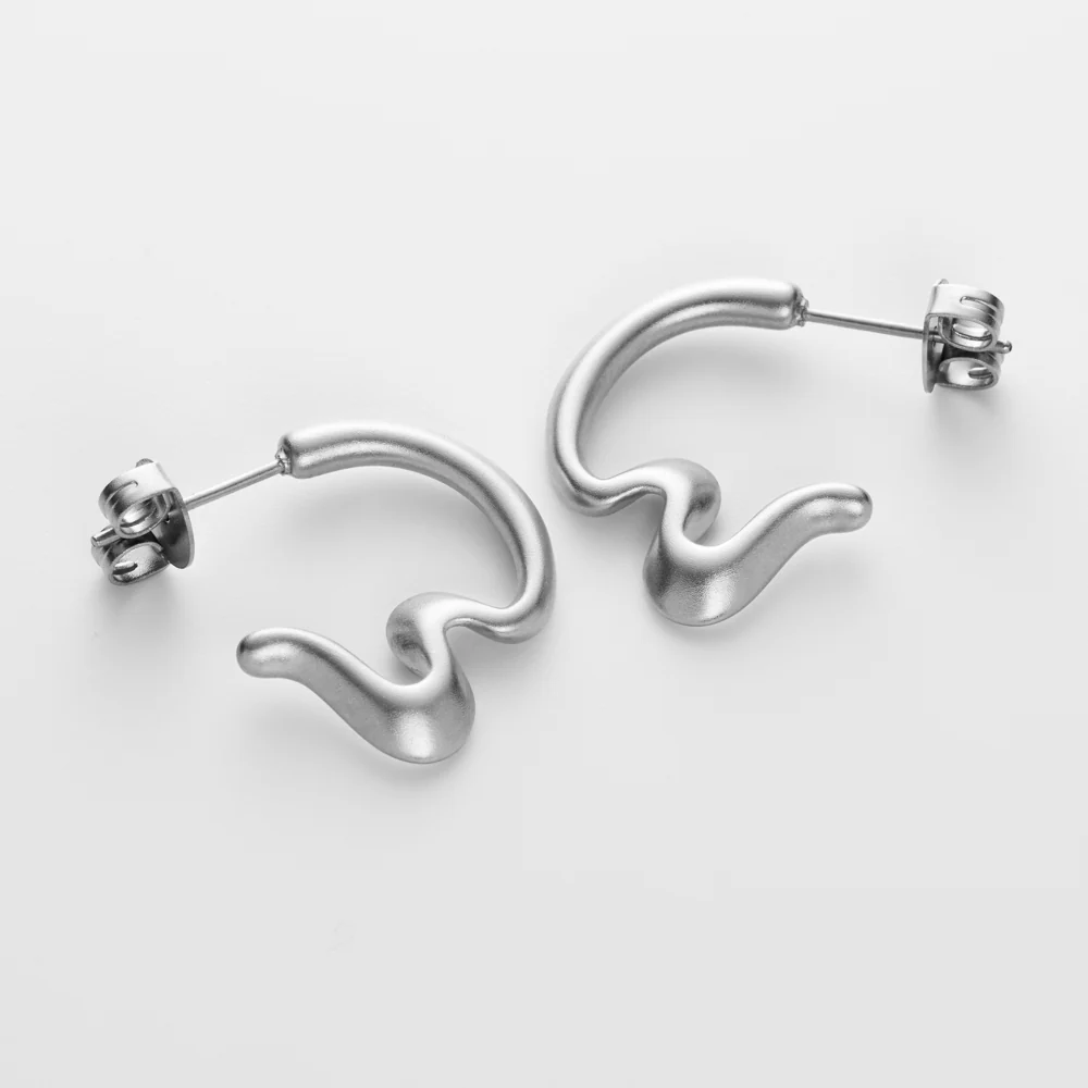 Waves Curve Earring Silver