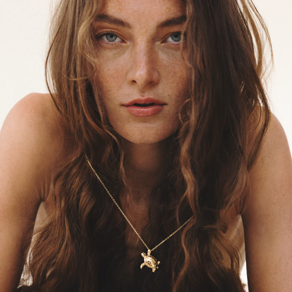 Turtle Big Necklace Gold