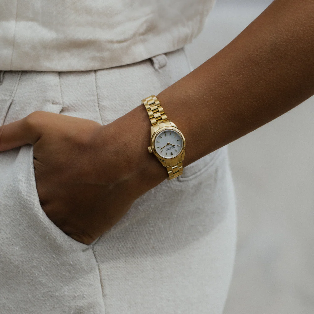 Petit Soleil Round Watch Gold White