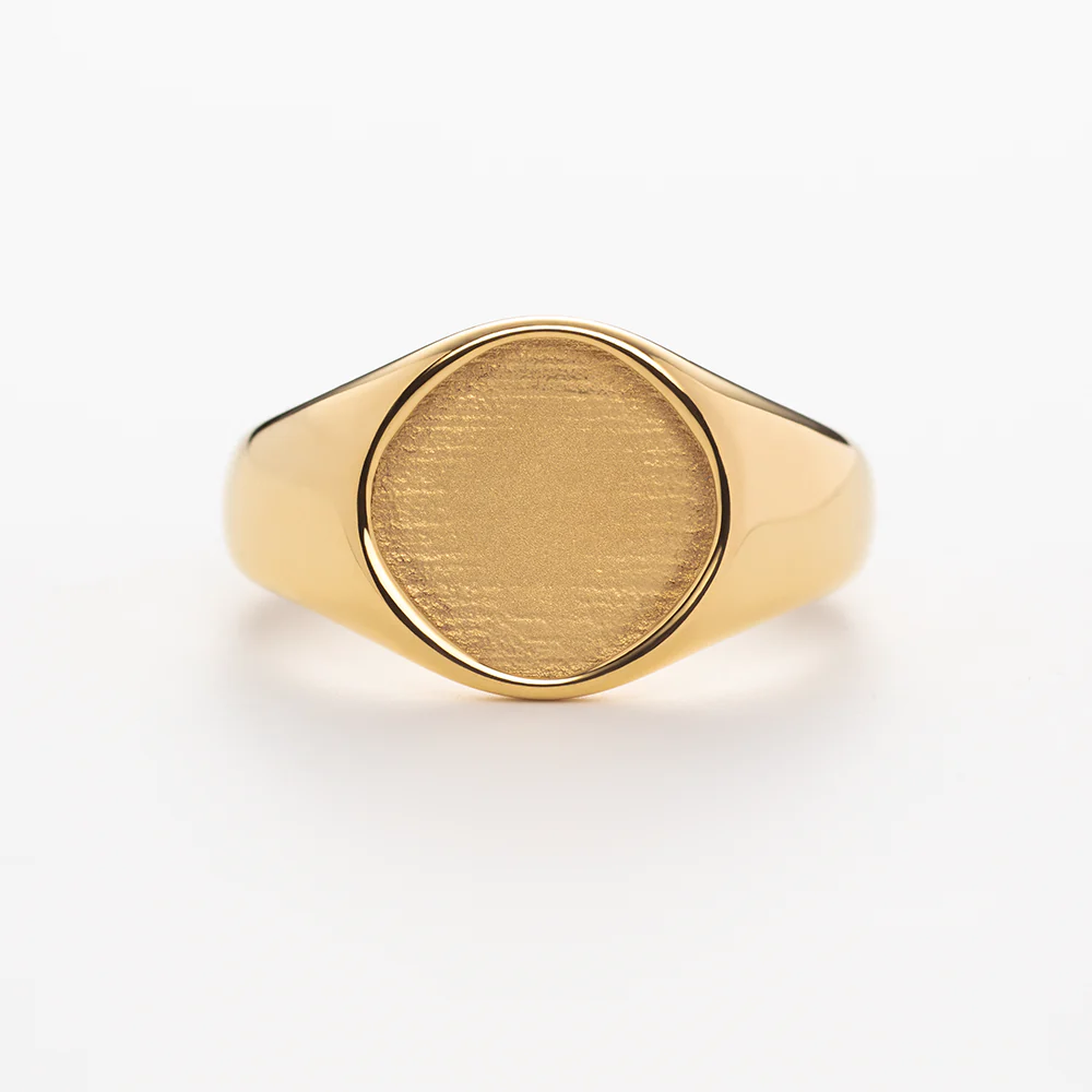 Engravable Signet Ring Gold