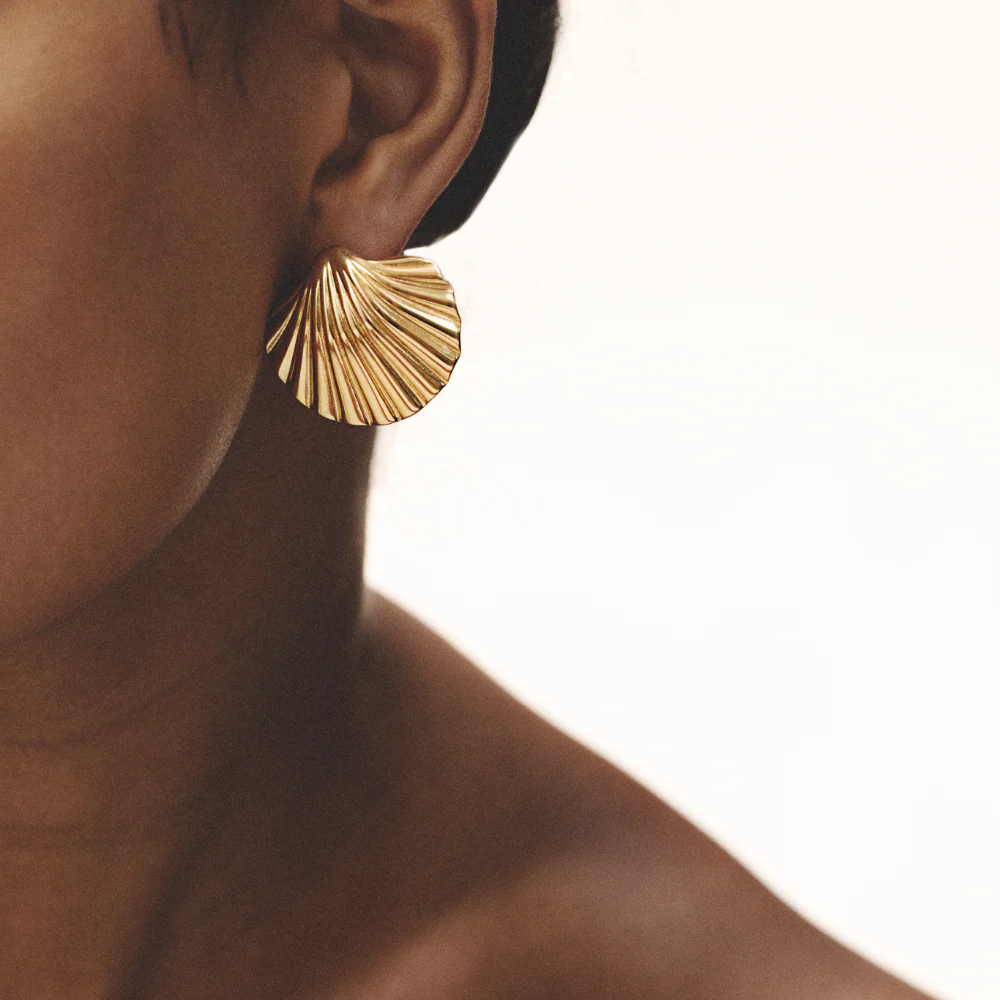 Scallop Big Earring Gold