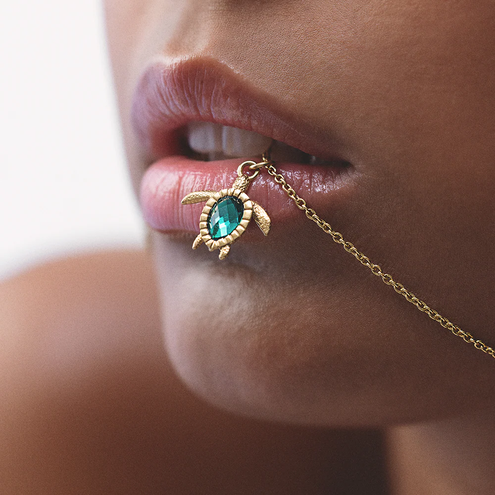 Turtle Mono Necklace Aquamarine Gold