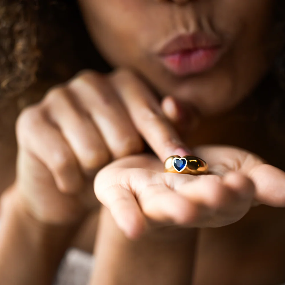 Bold Heart Ring Gold