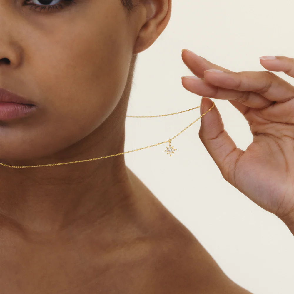 Windrose Mono Necklace Gold