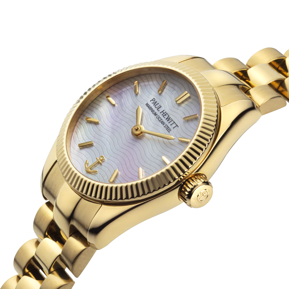 Petit Soleil Round Watch Gold Pearl