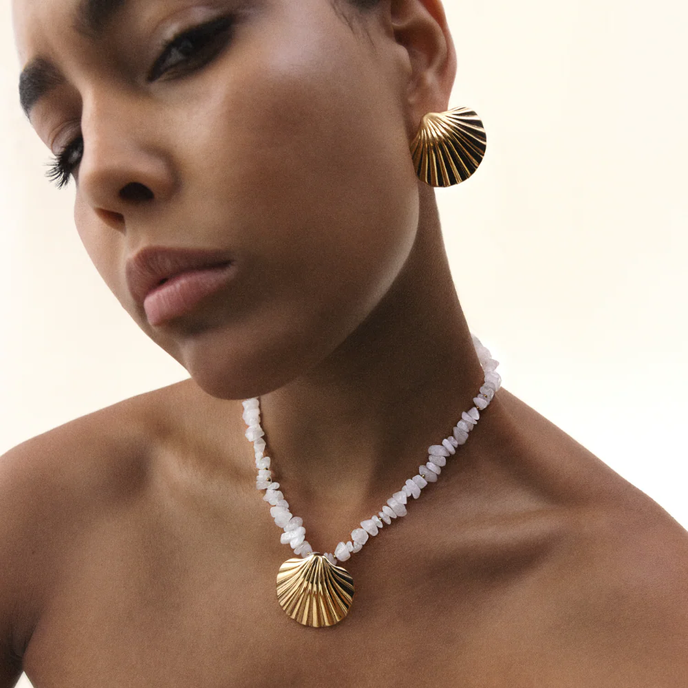 Scallop Big Necklace Gold