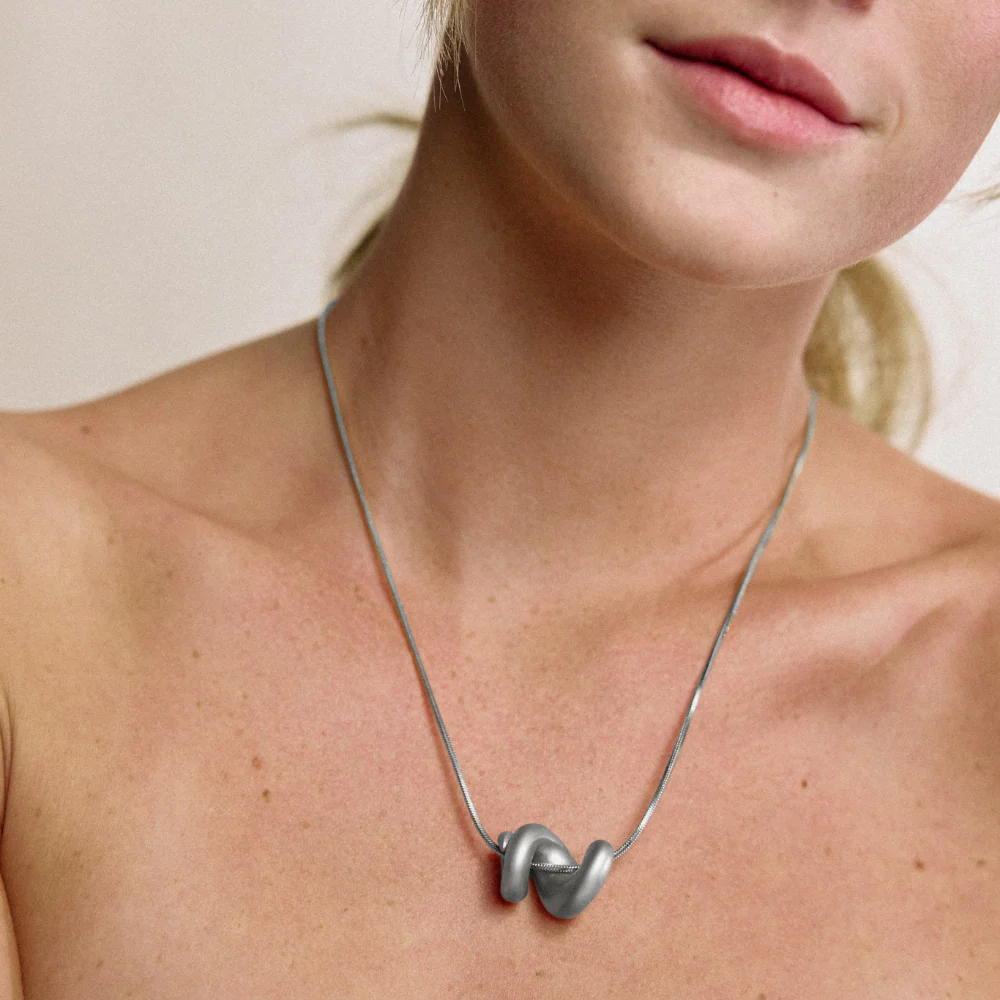 Waves Motion Necklace Silver