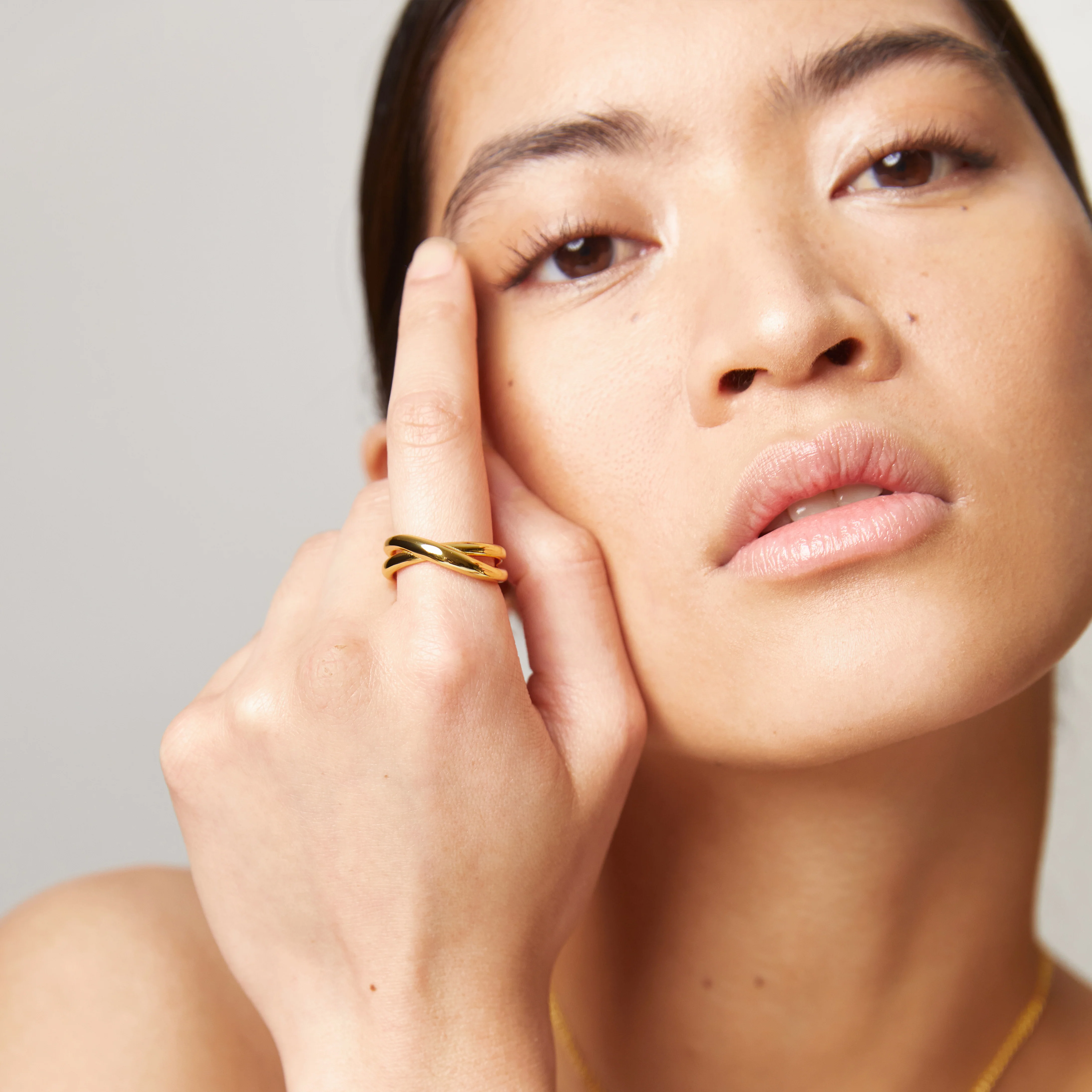 Waves Twisted Ring Gold