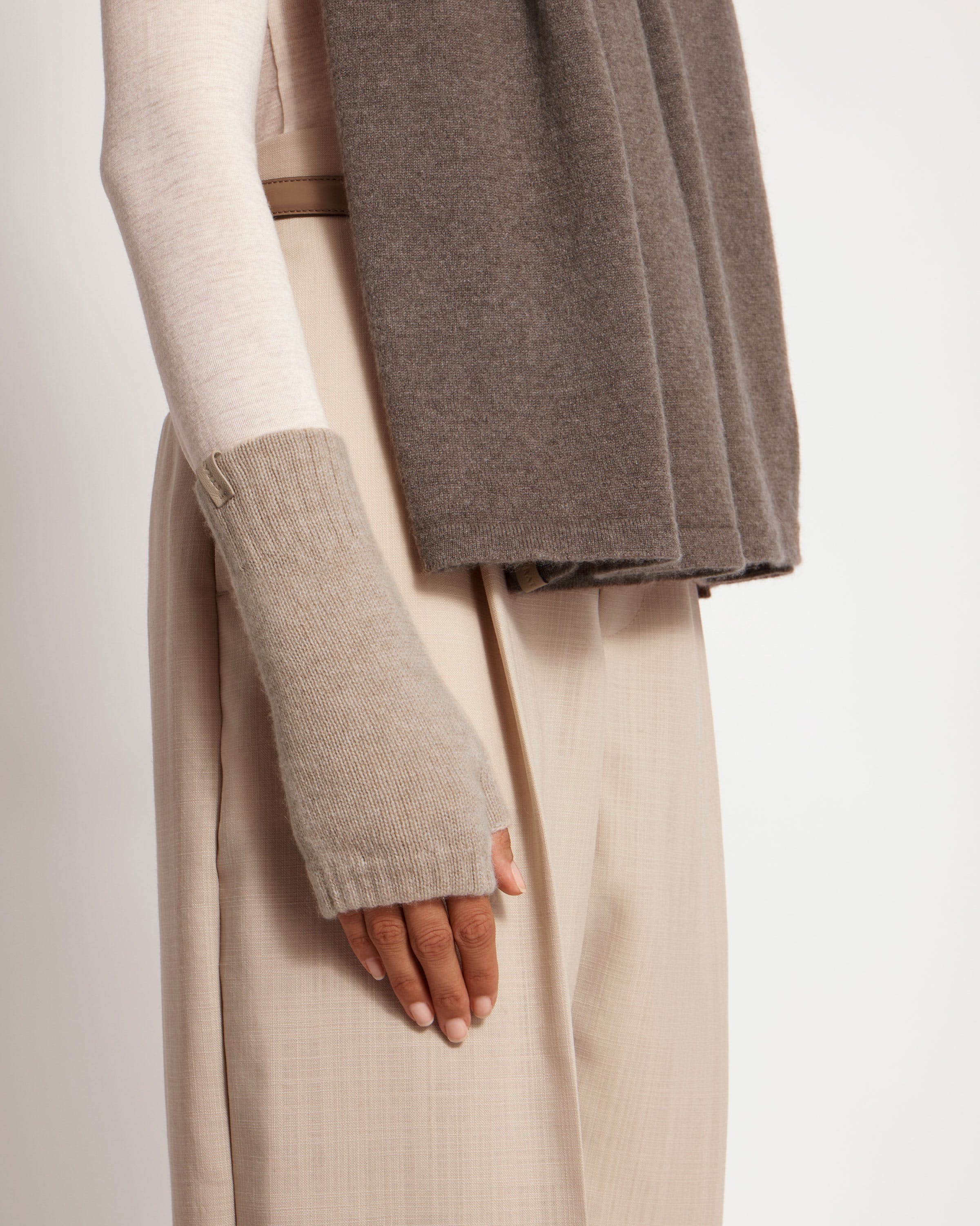 Westray Fingerless Cashmere Gloves - Oat