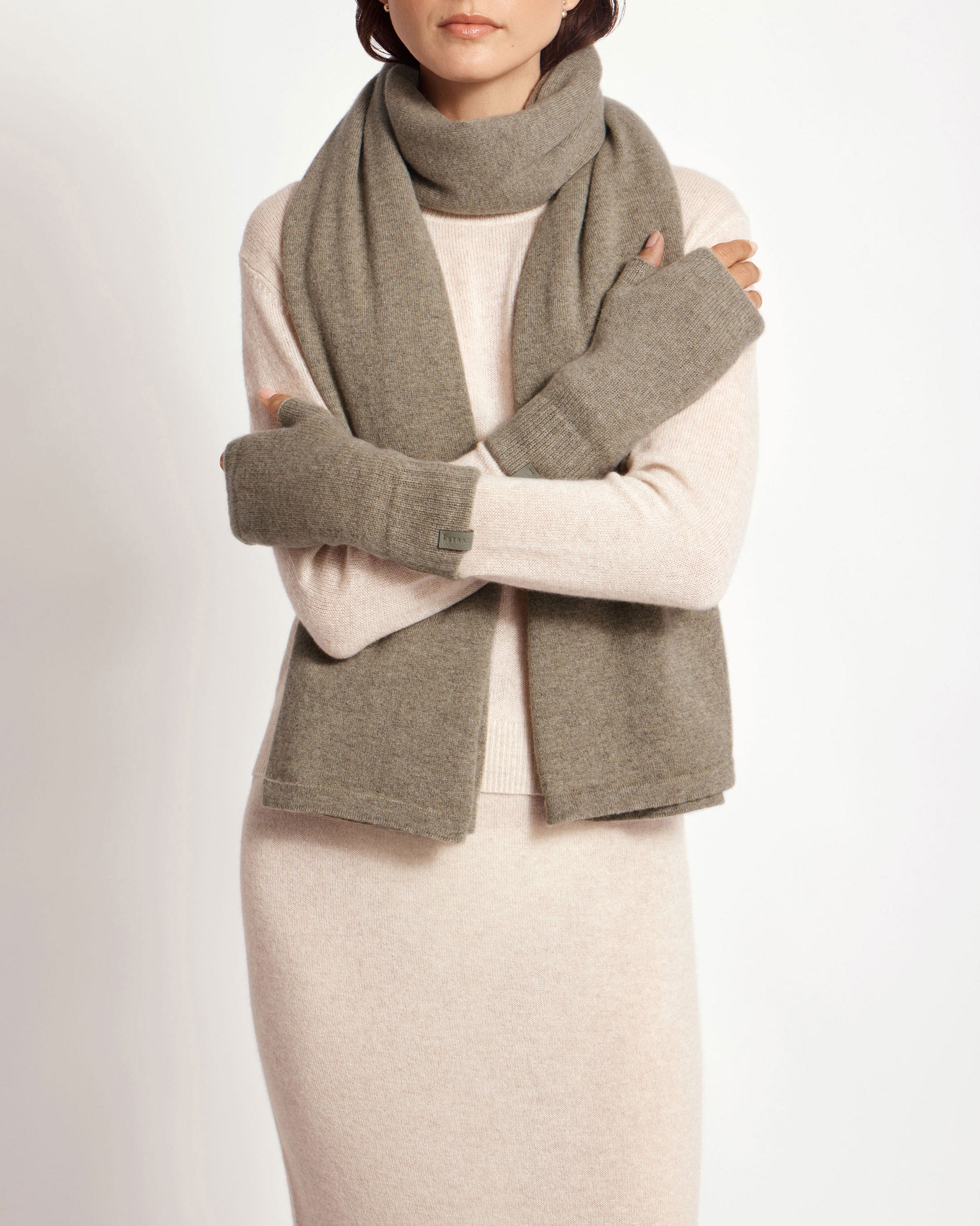 Westray Fingerless Cashmere Gloves - Sage