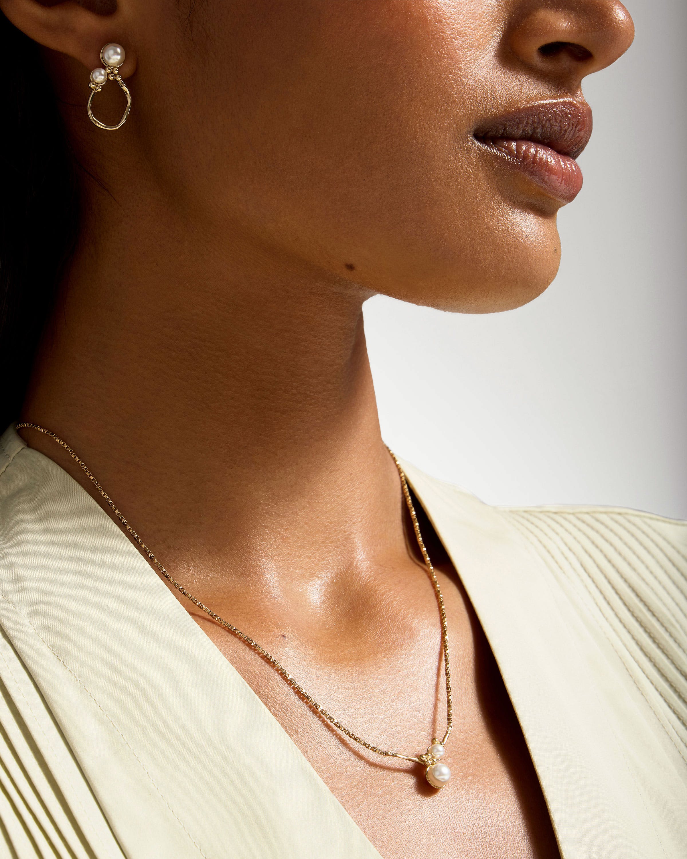 Pearl Cluster Necklace - 22 Carat Gold Gilded