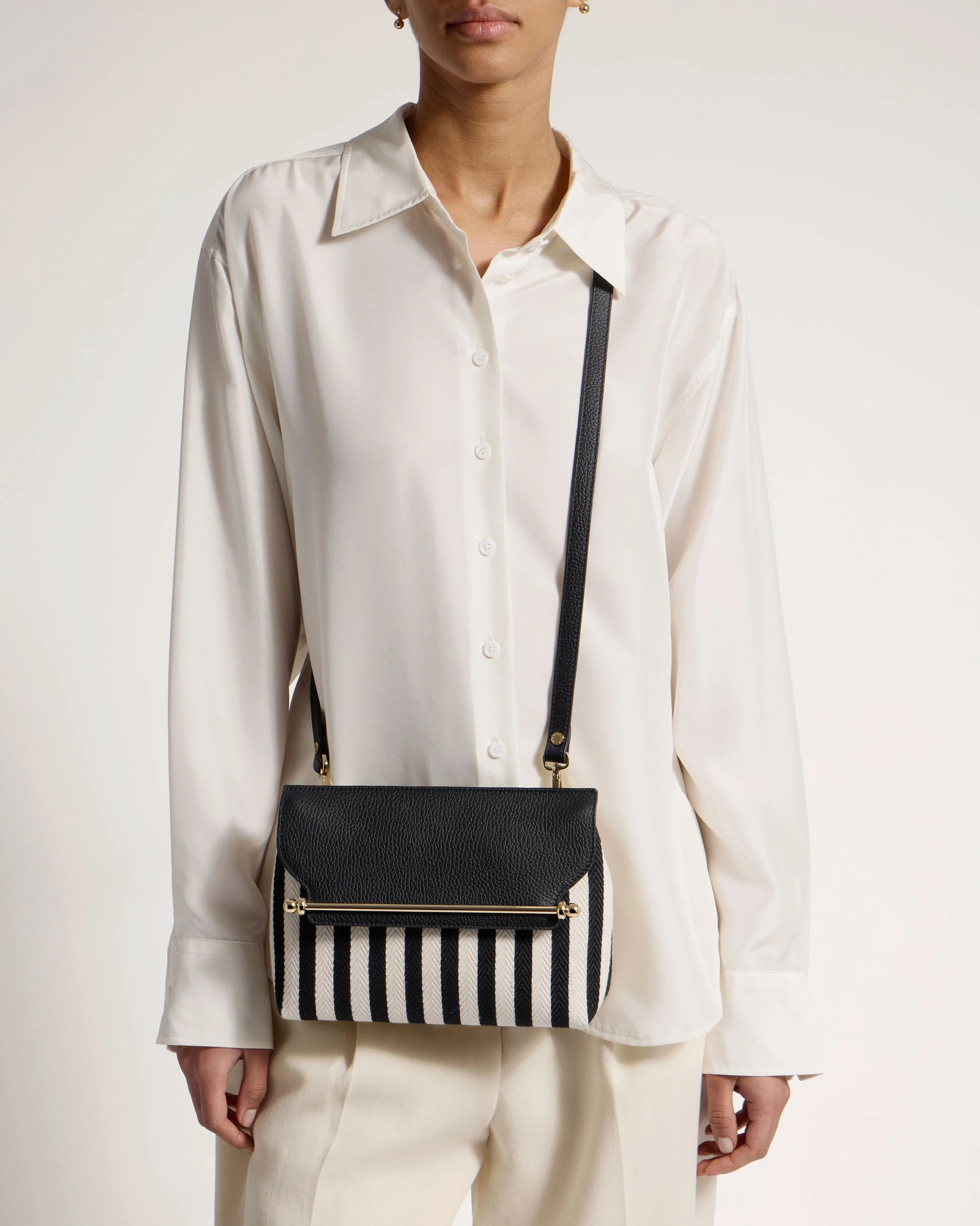 Casual Stylist - Striped Canvas Black