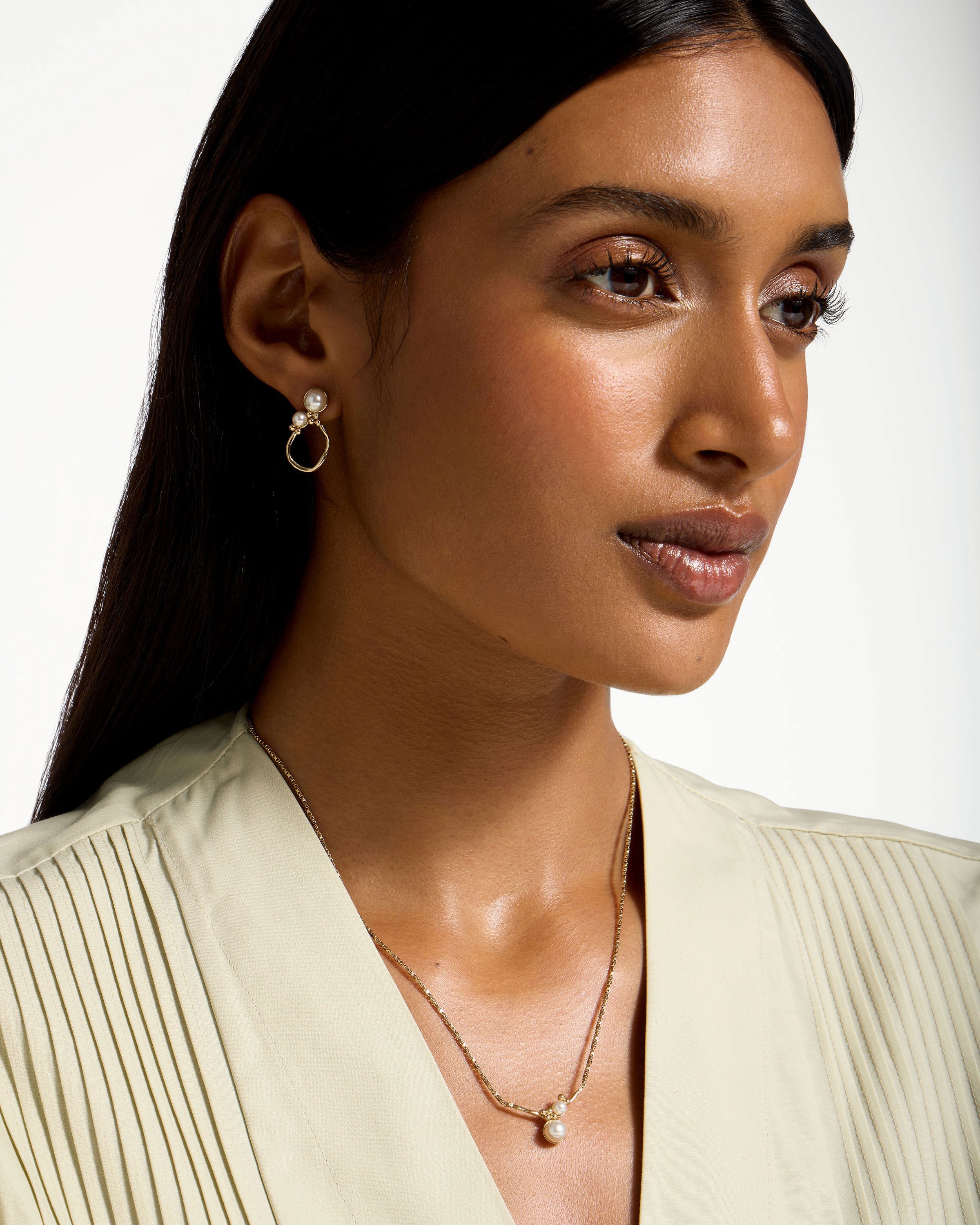 Pearl Cluster Necklace - 22 Carat Gold Gilded