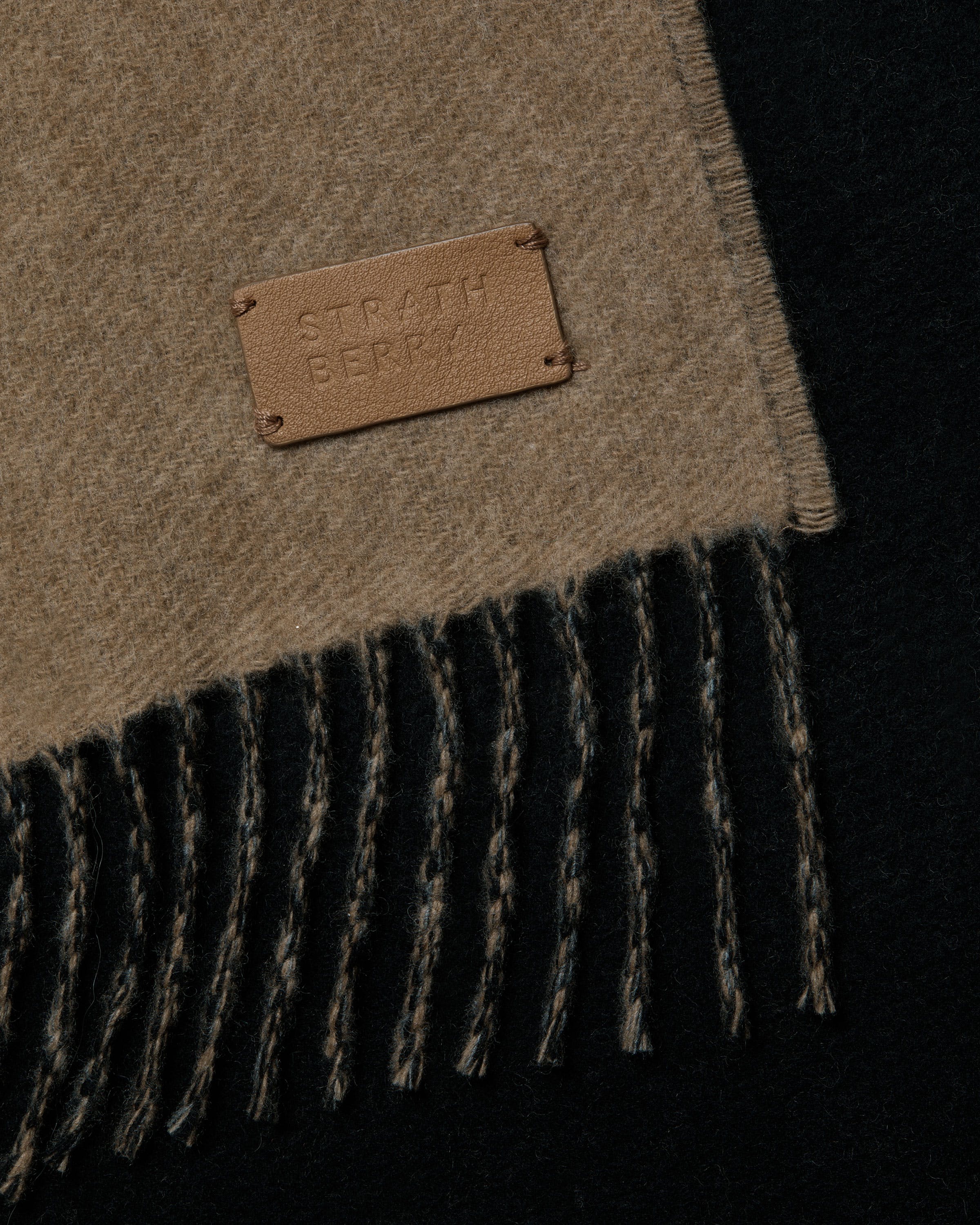 Tassel Scarf - Black/Natural