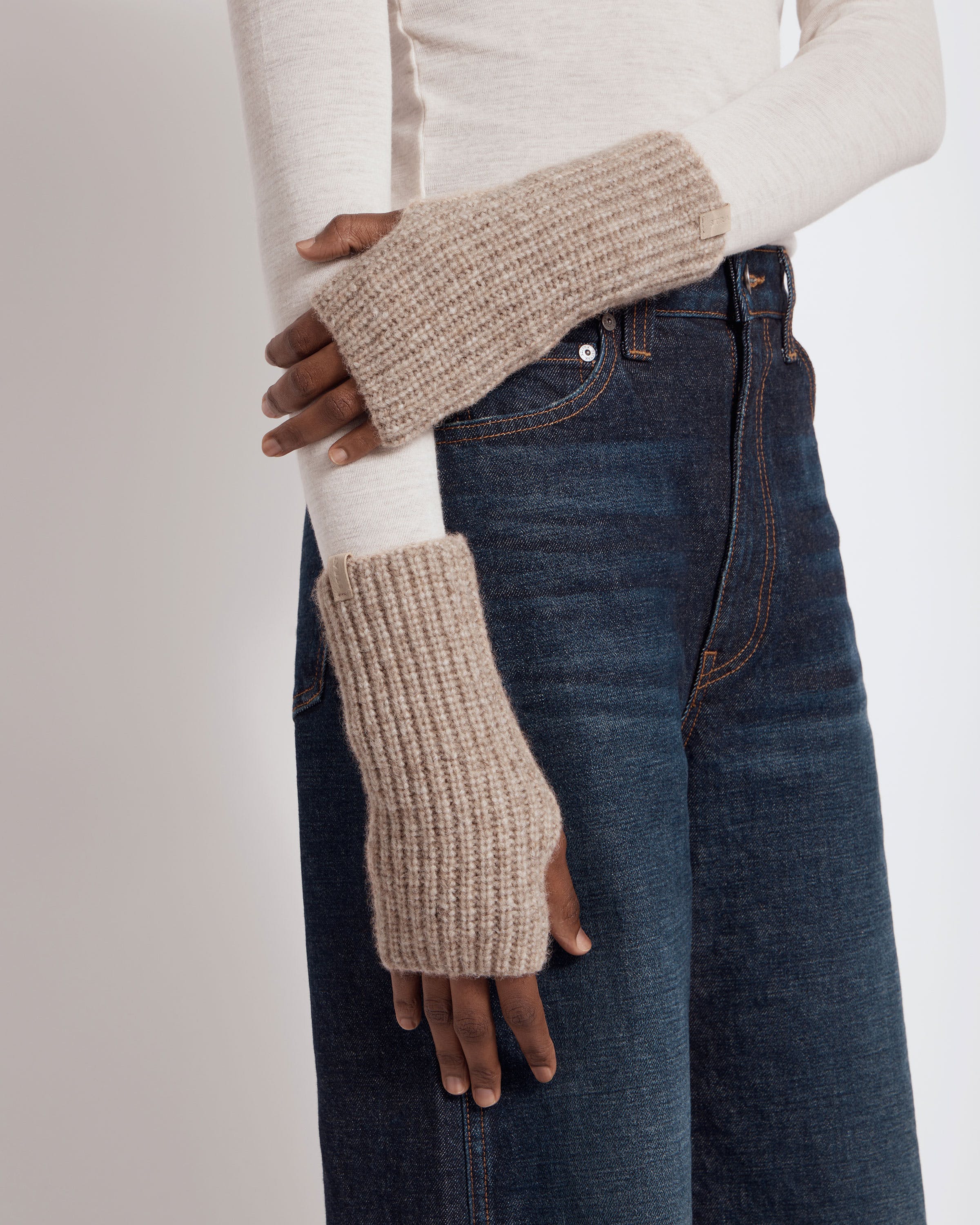 Ember Wrist Warmers - Oat