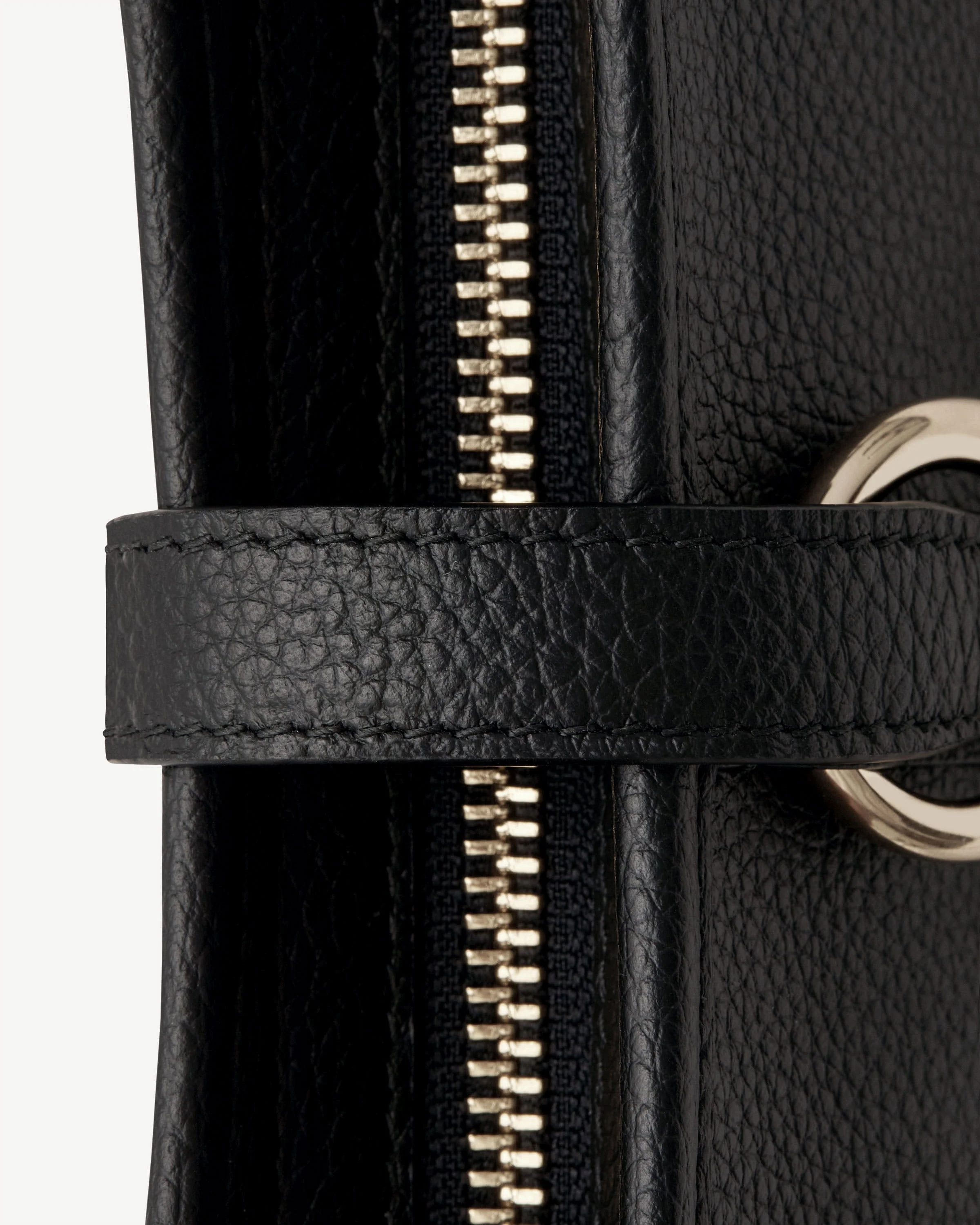 Kite on a Chain - Black