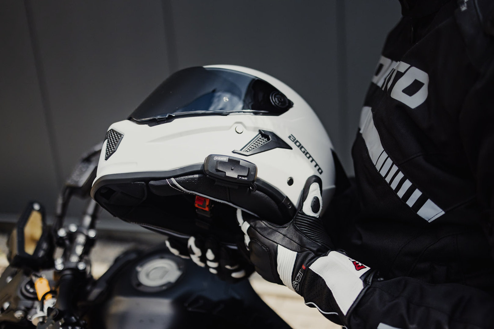 Cardo FC4X FC-Moto Edition Bluetooth Communication System Single Pack