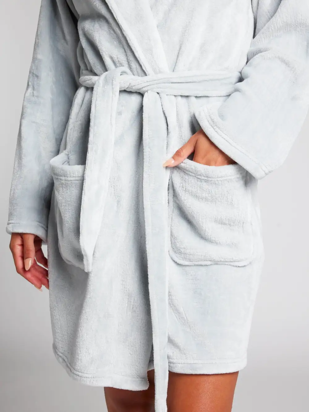 DreamdayTM Plush Robe