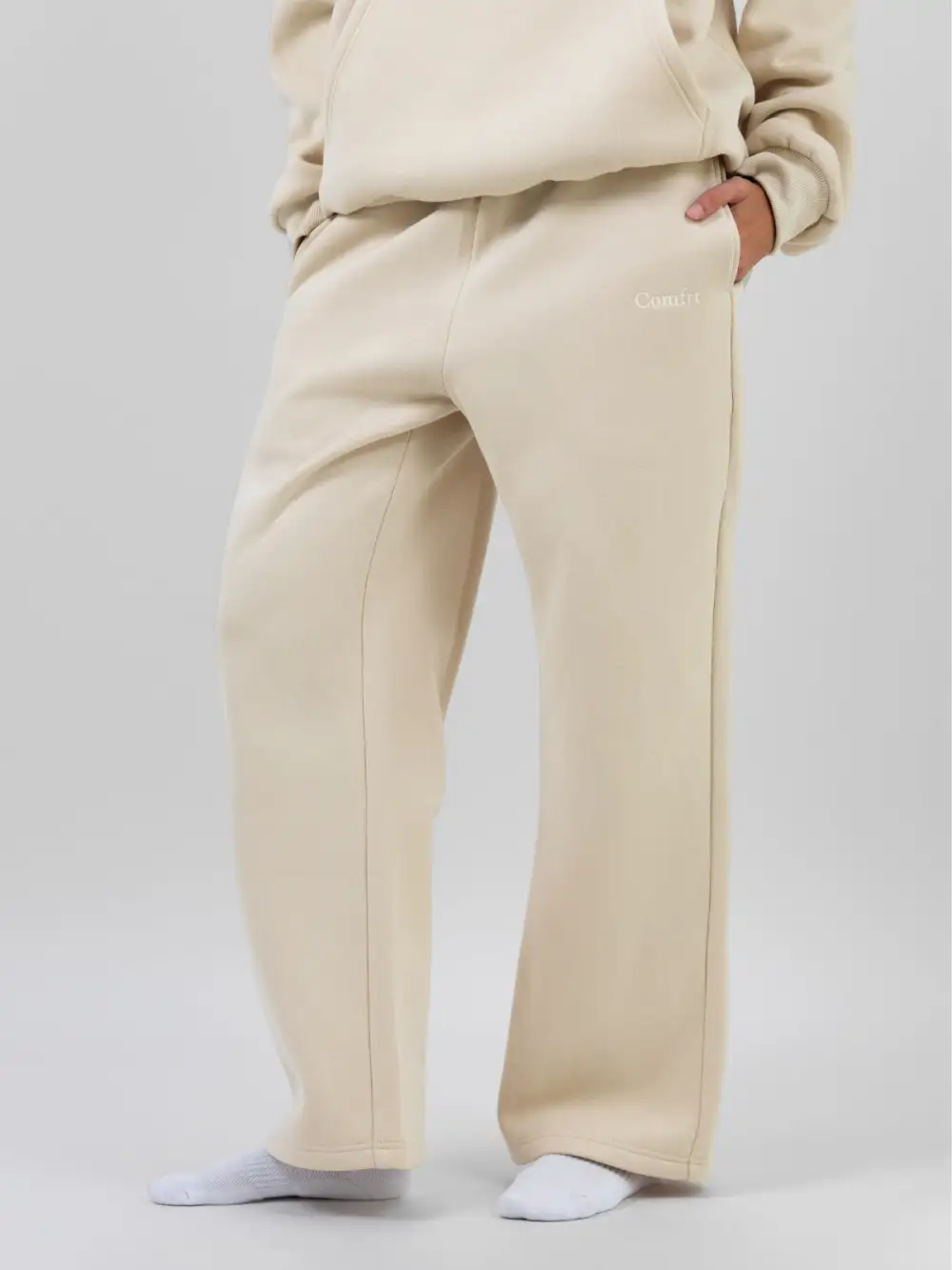Signature Straight Leg Sweatpants