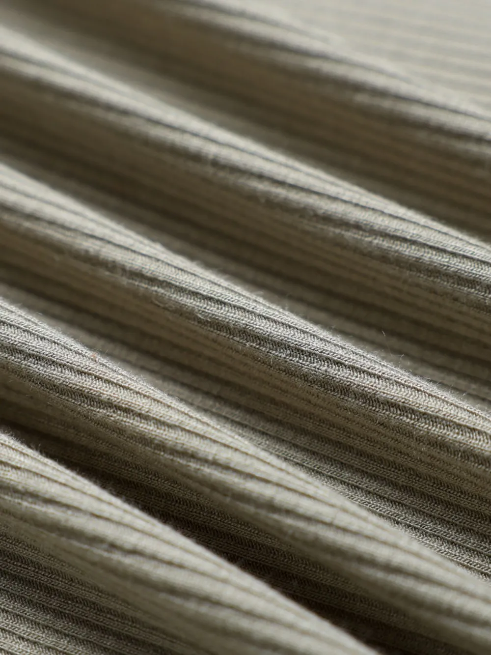 Rib Contour Crop Tank