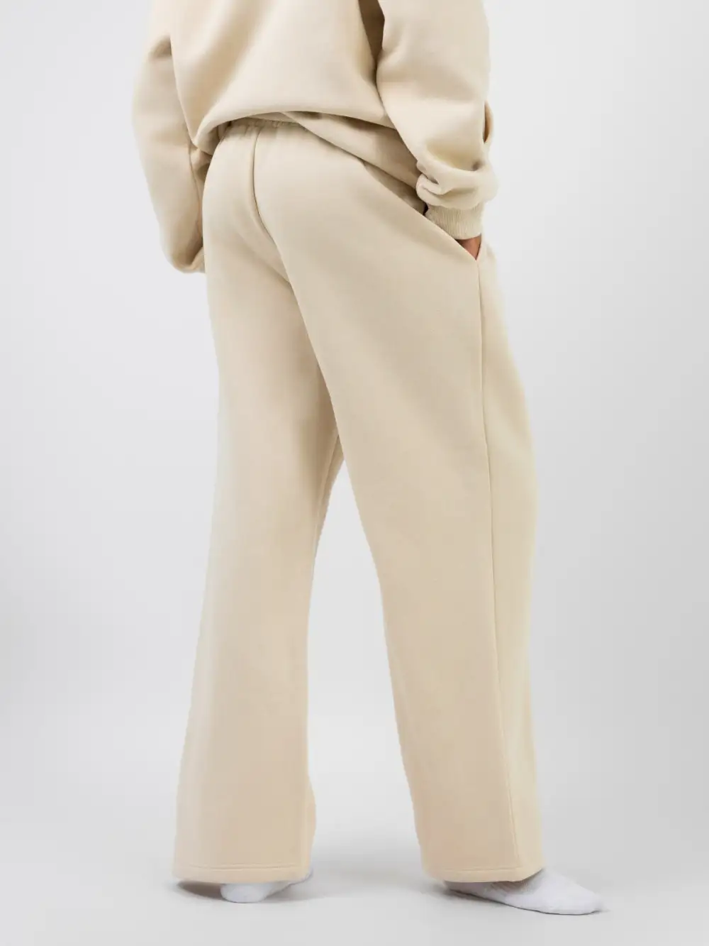 Signature Straight Leg Sweatpants