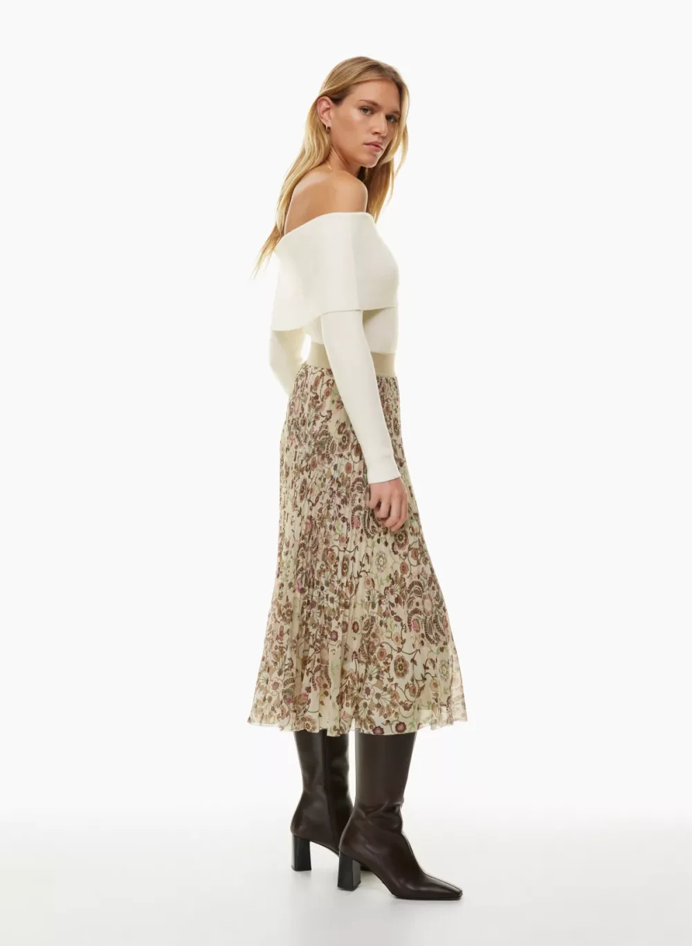 new twirl pleated skirt