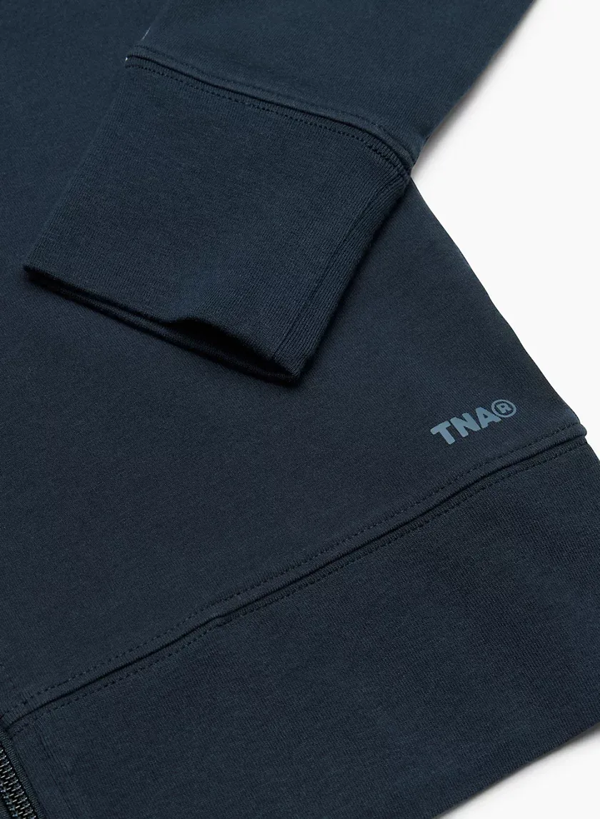 hold-itTM playlist zip-up