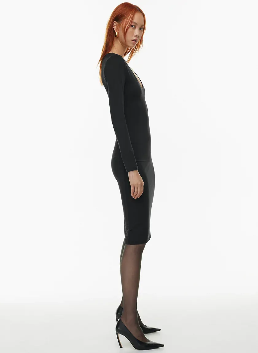 contour v-neck longsleeve dress