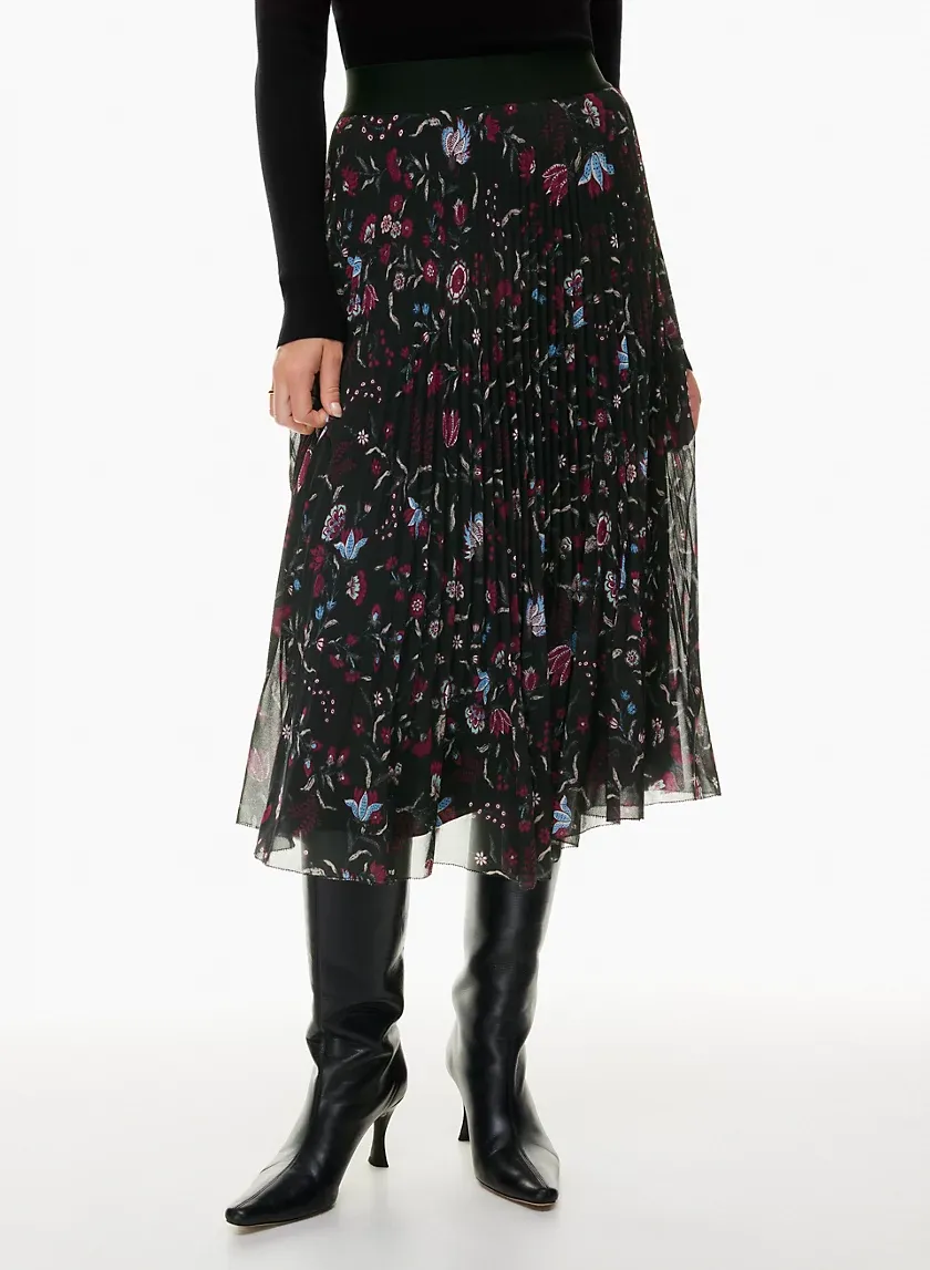 new twirl pleated skirt