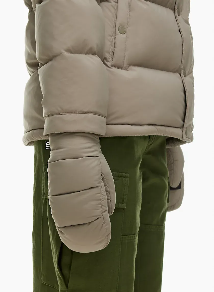 the super puffTM pro mitten