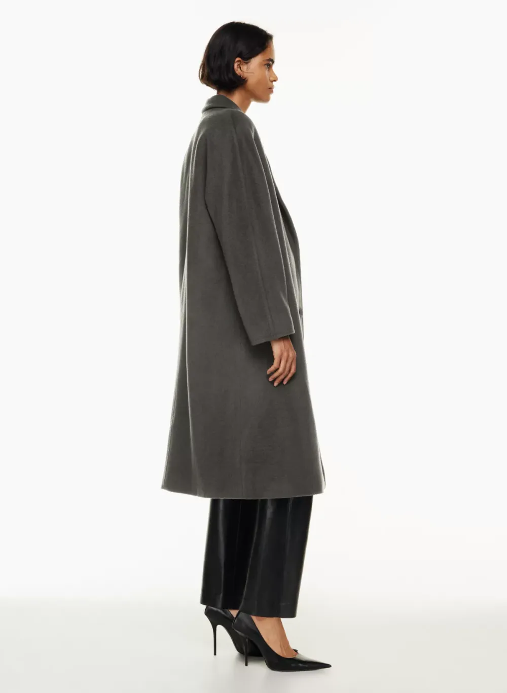 the slouchTM coat