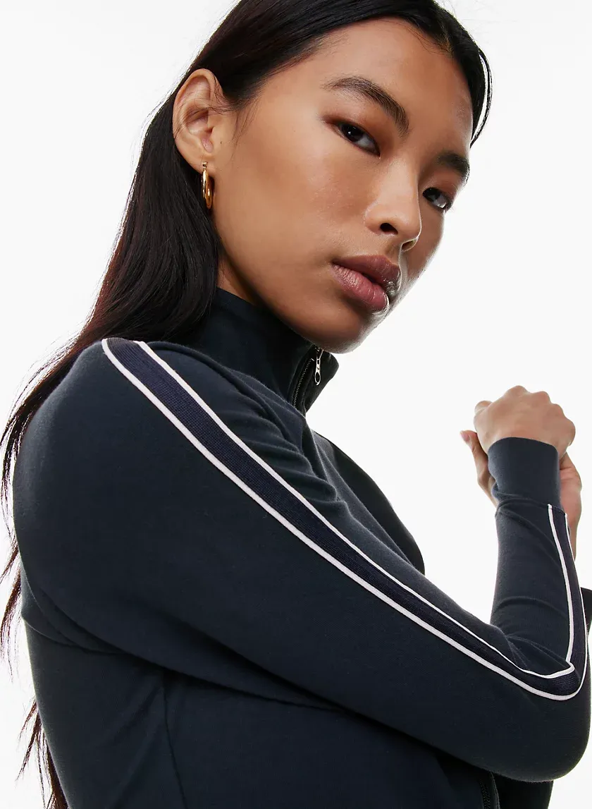 hold-itTM playlist zip-up