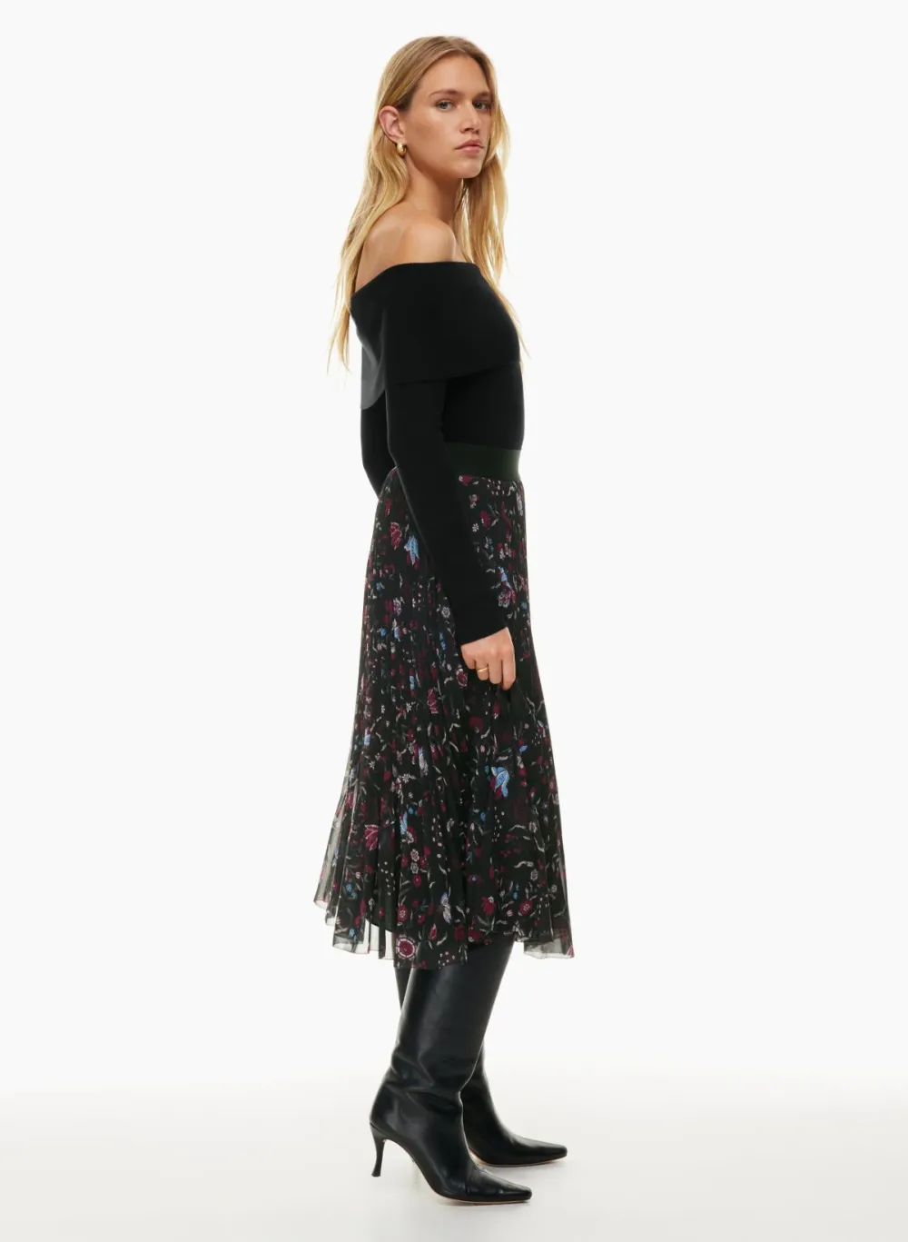 new twirl pleated skirt