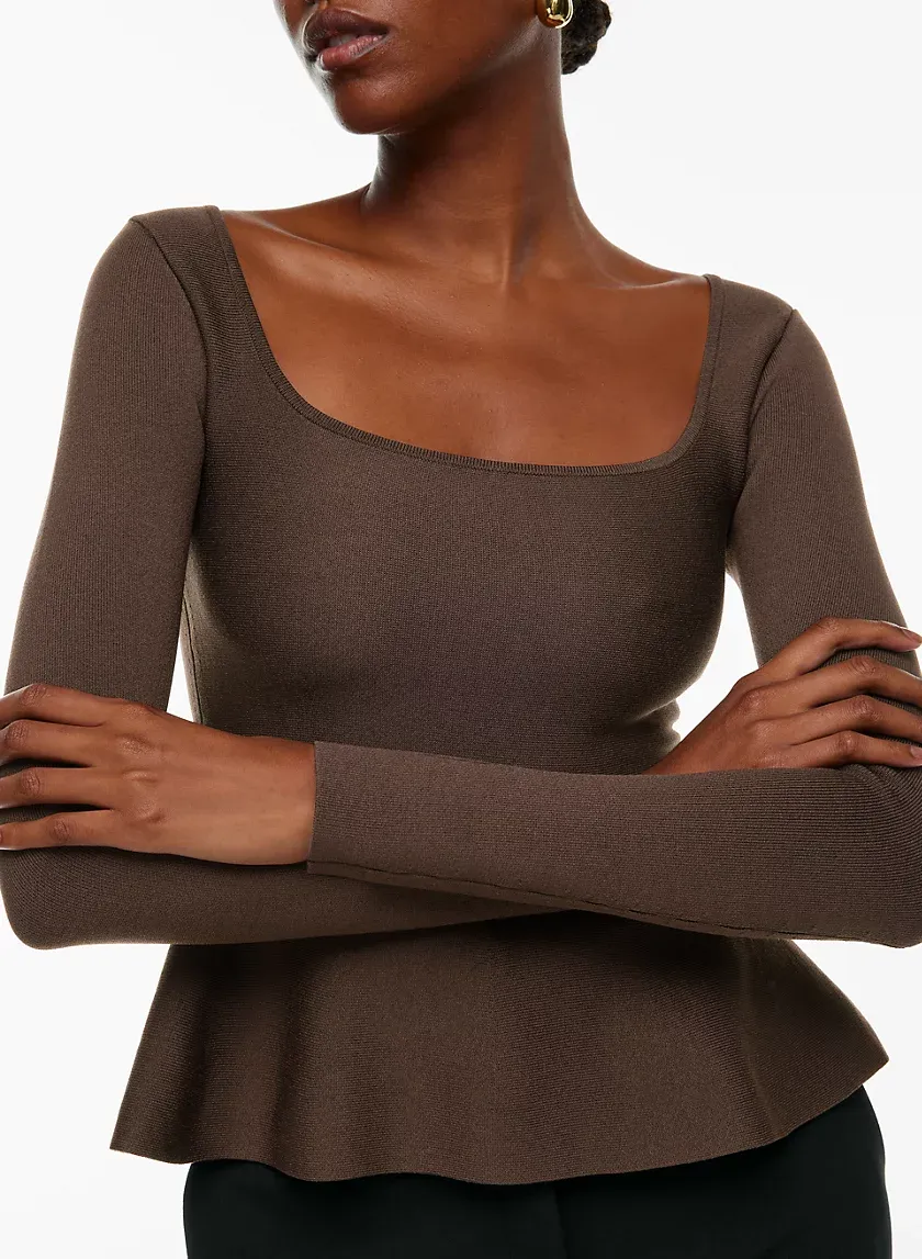 sculpt knit pouf longsleeve