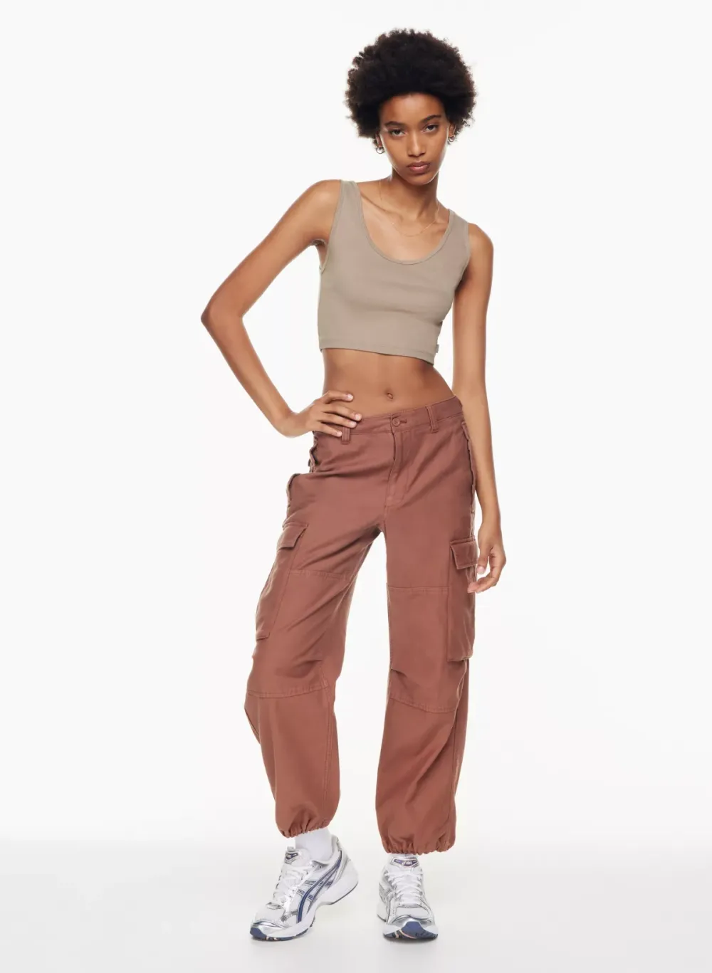 homestretchTM scoopneck cropped tank