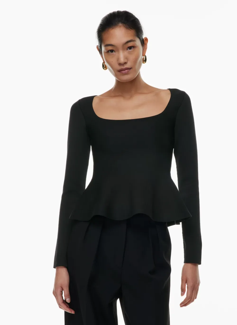 sculpt knit pouf longsleeve