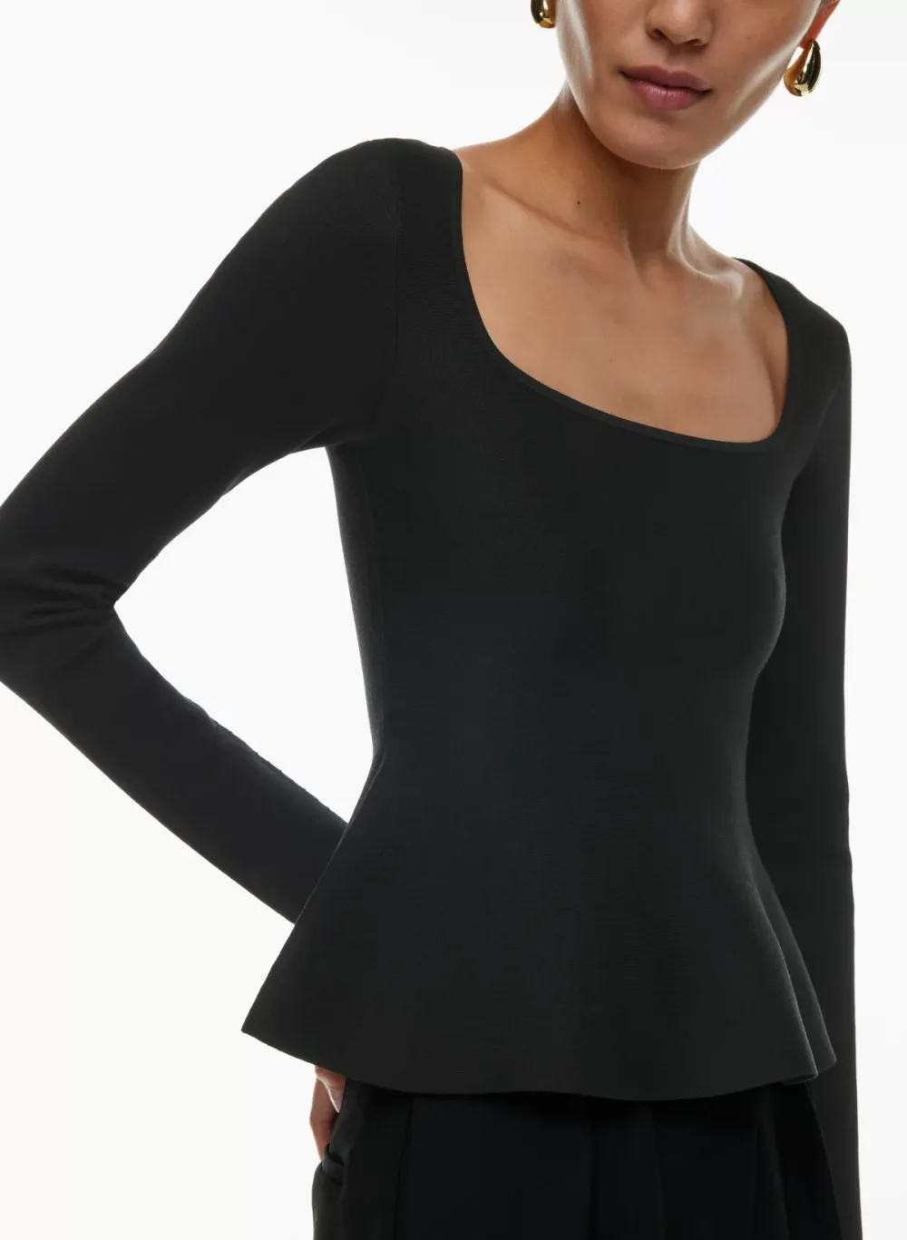 sculpt knit pouf longsleeve