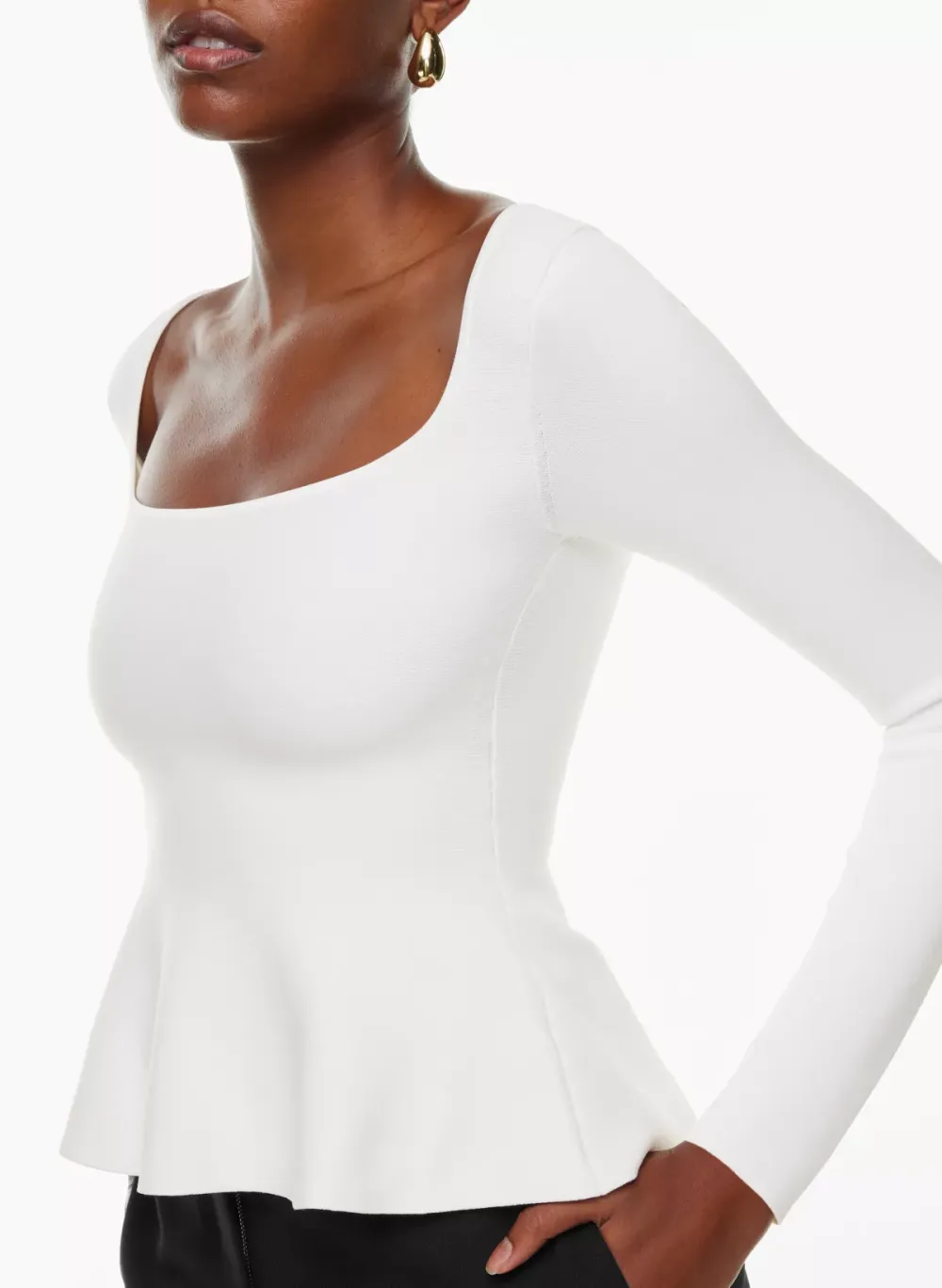 sculpt knit pouf longsleeve