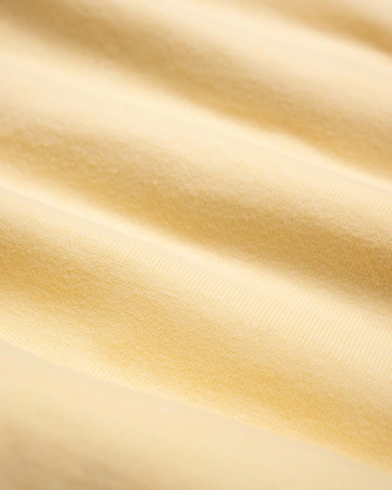 Shaggy Bear T-shirt - Soft Yellow