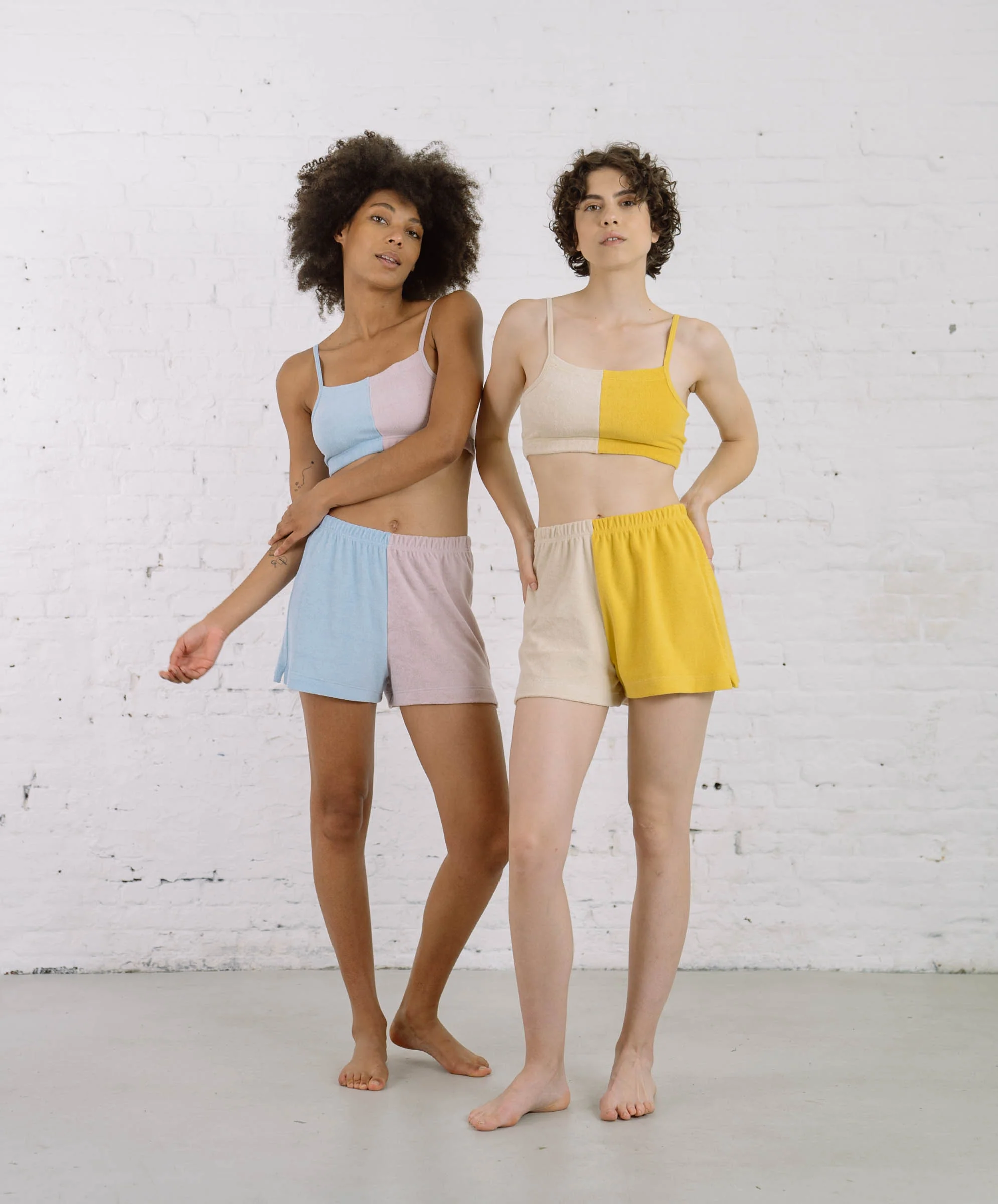 Flaming Grooves Shorts - Cloud Pink (Women)