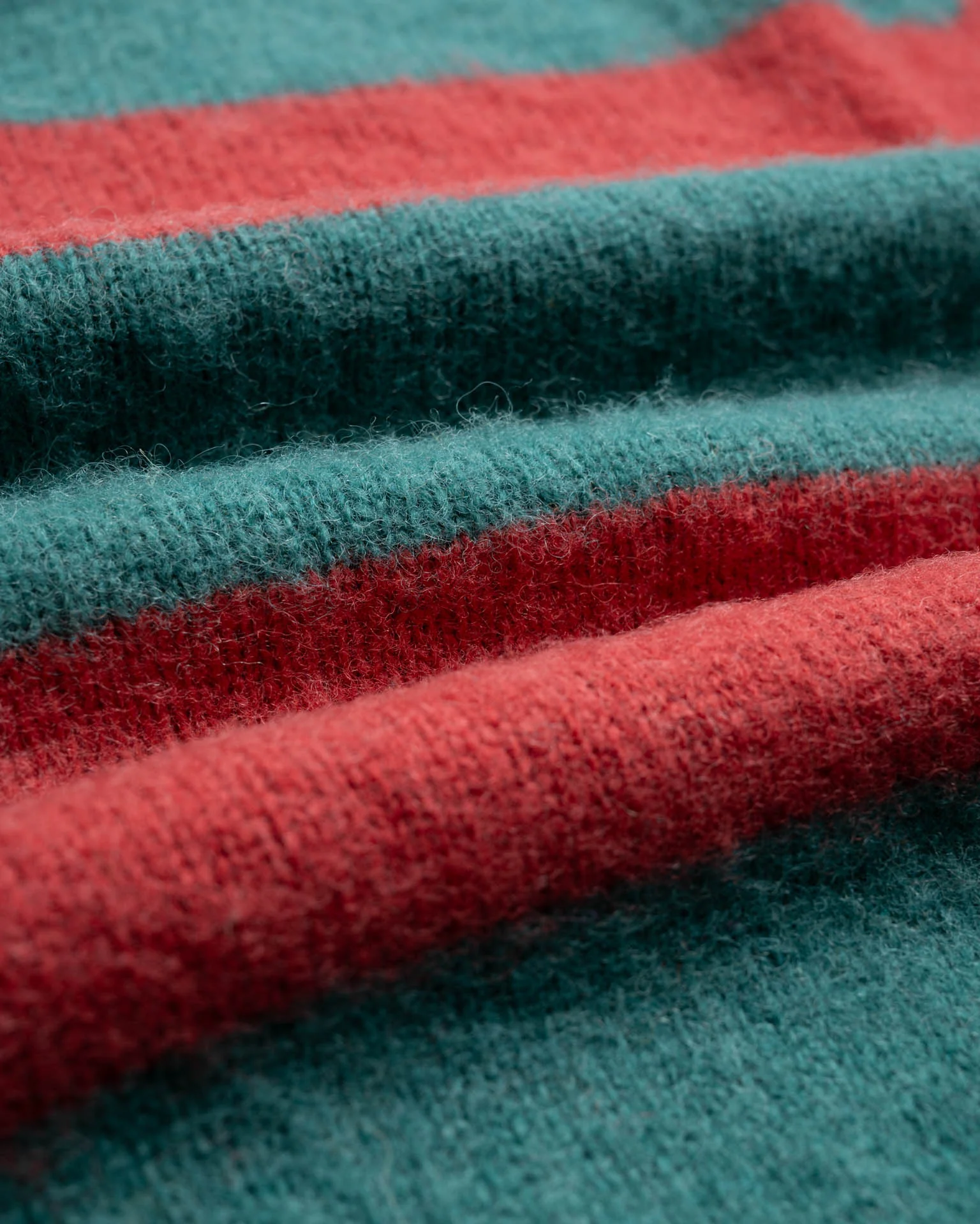 Shaggy Bear Women - Chunky Stripes - Missing Space (Women)