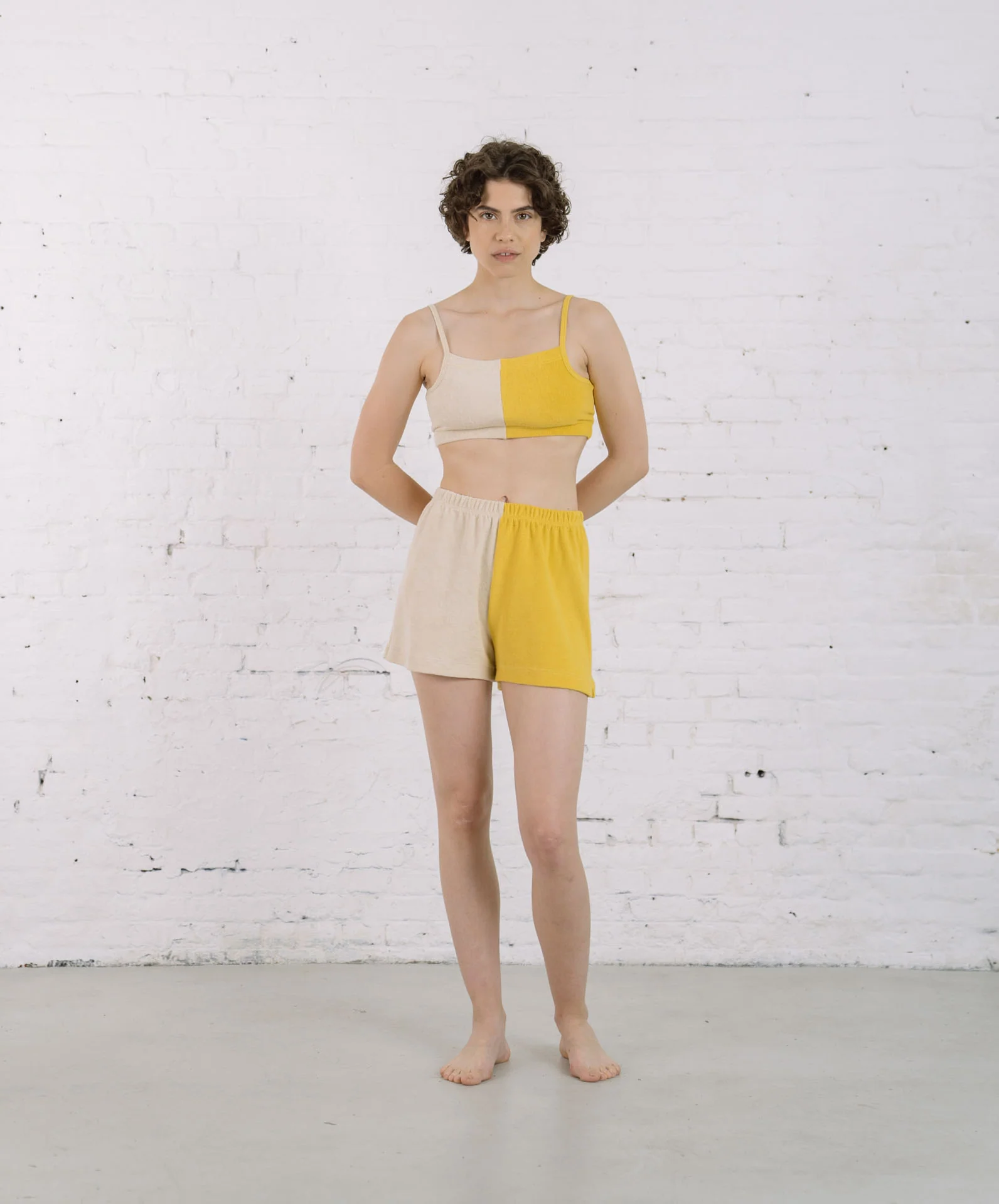 Spooky-Doo Mixed- Daffodil (Women)