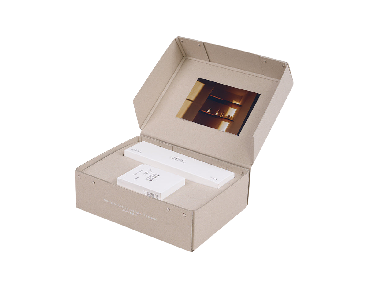 Gift Box: Scented Candle + Snuffer | Komorebi