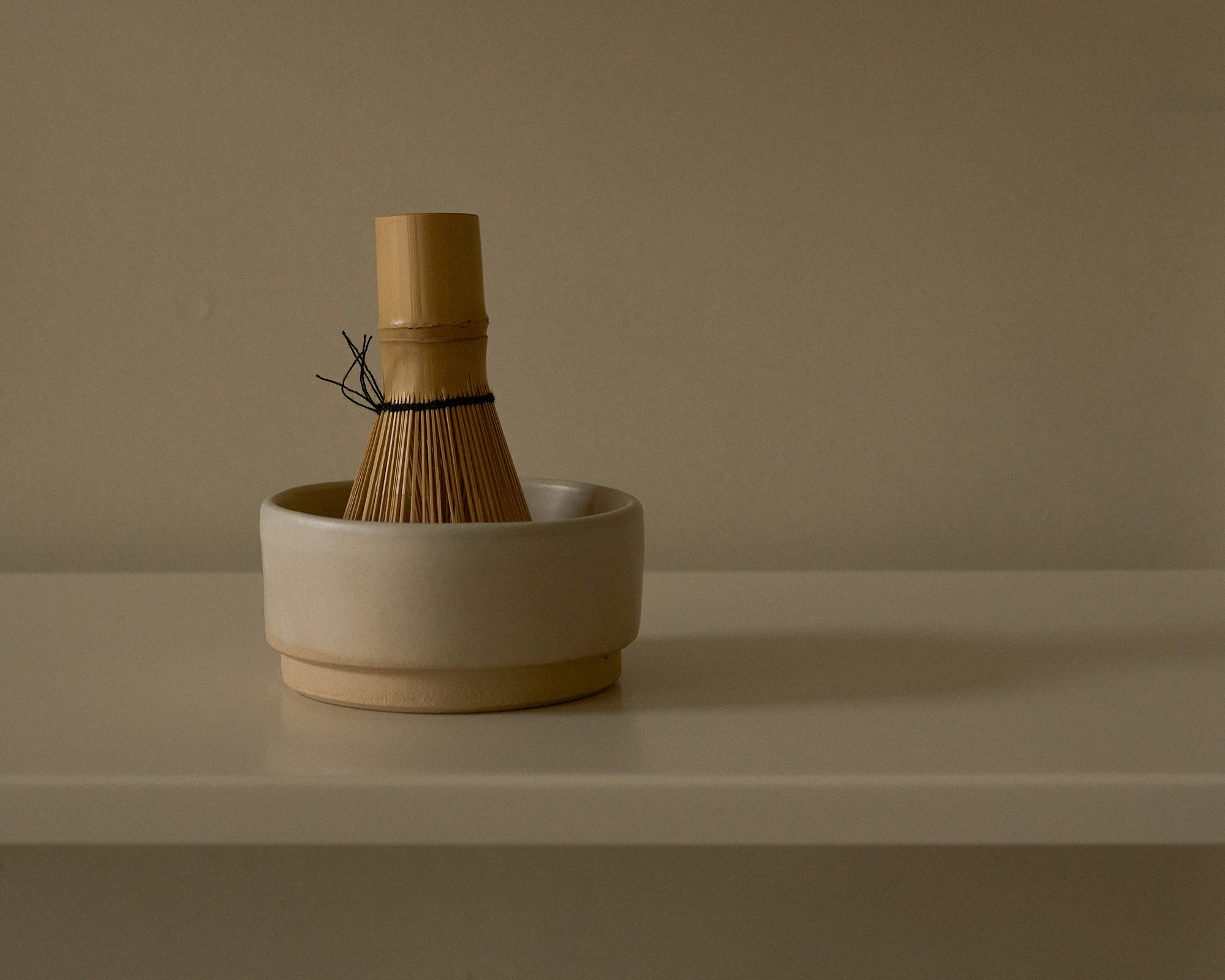 Library Shelf | Warm White Steel | D20 / W40