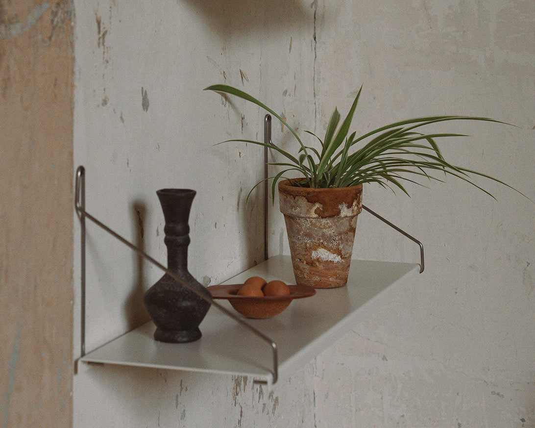 Single Shelf | Warm White Steel | D20 / W60