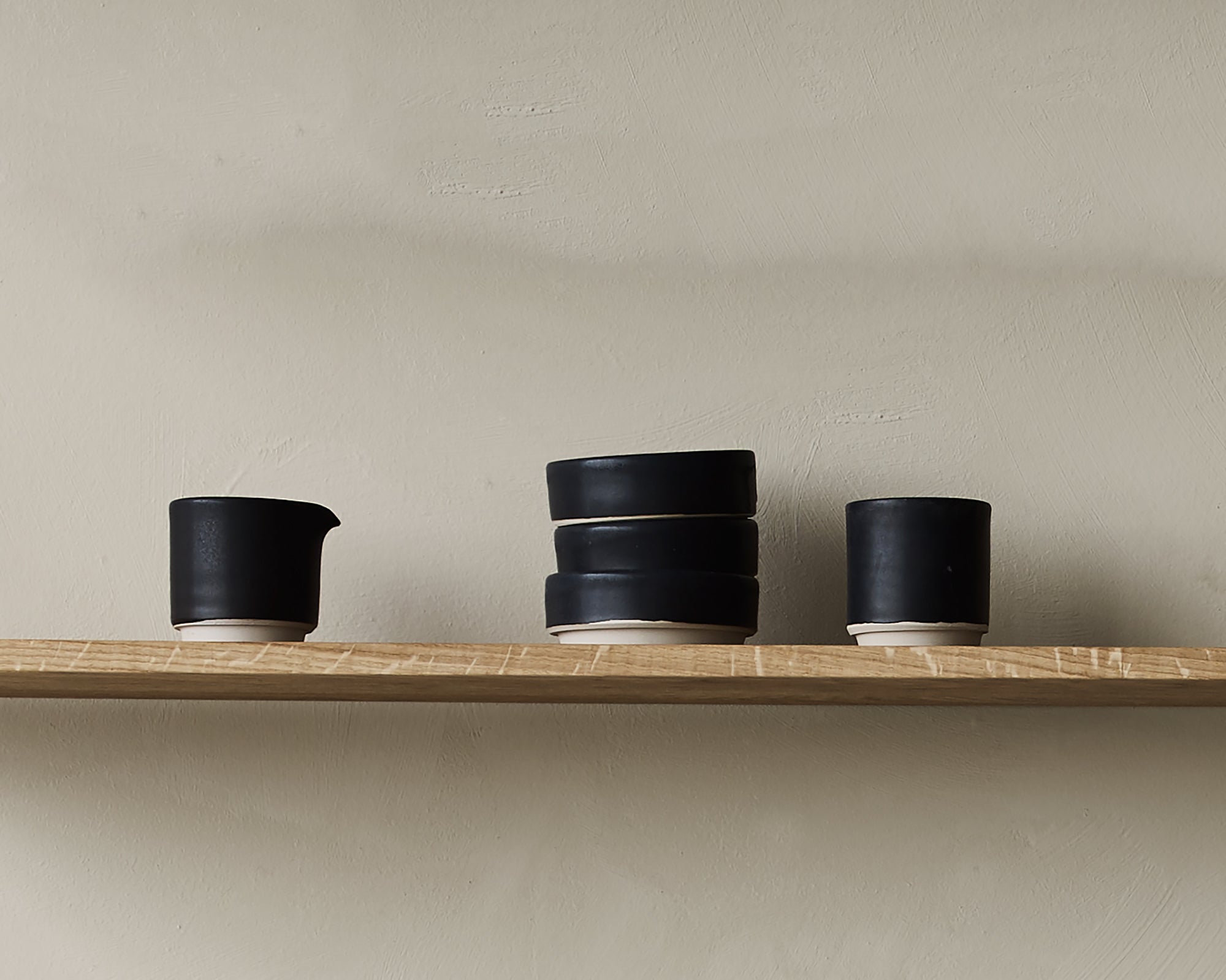 Otto Ceramic Jug | Black | Small