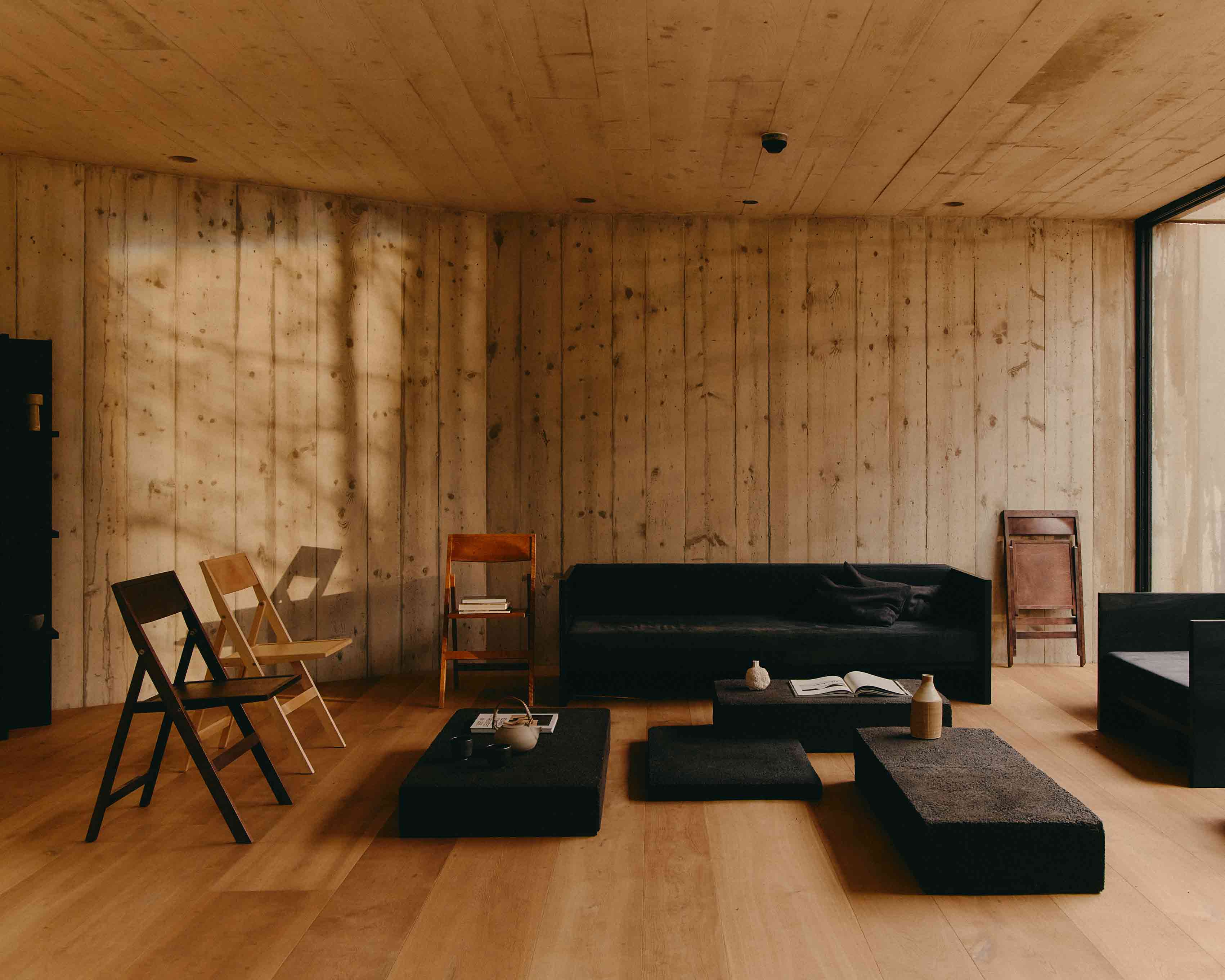 Folding Flat Chair | Warm Brown Birch