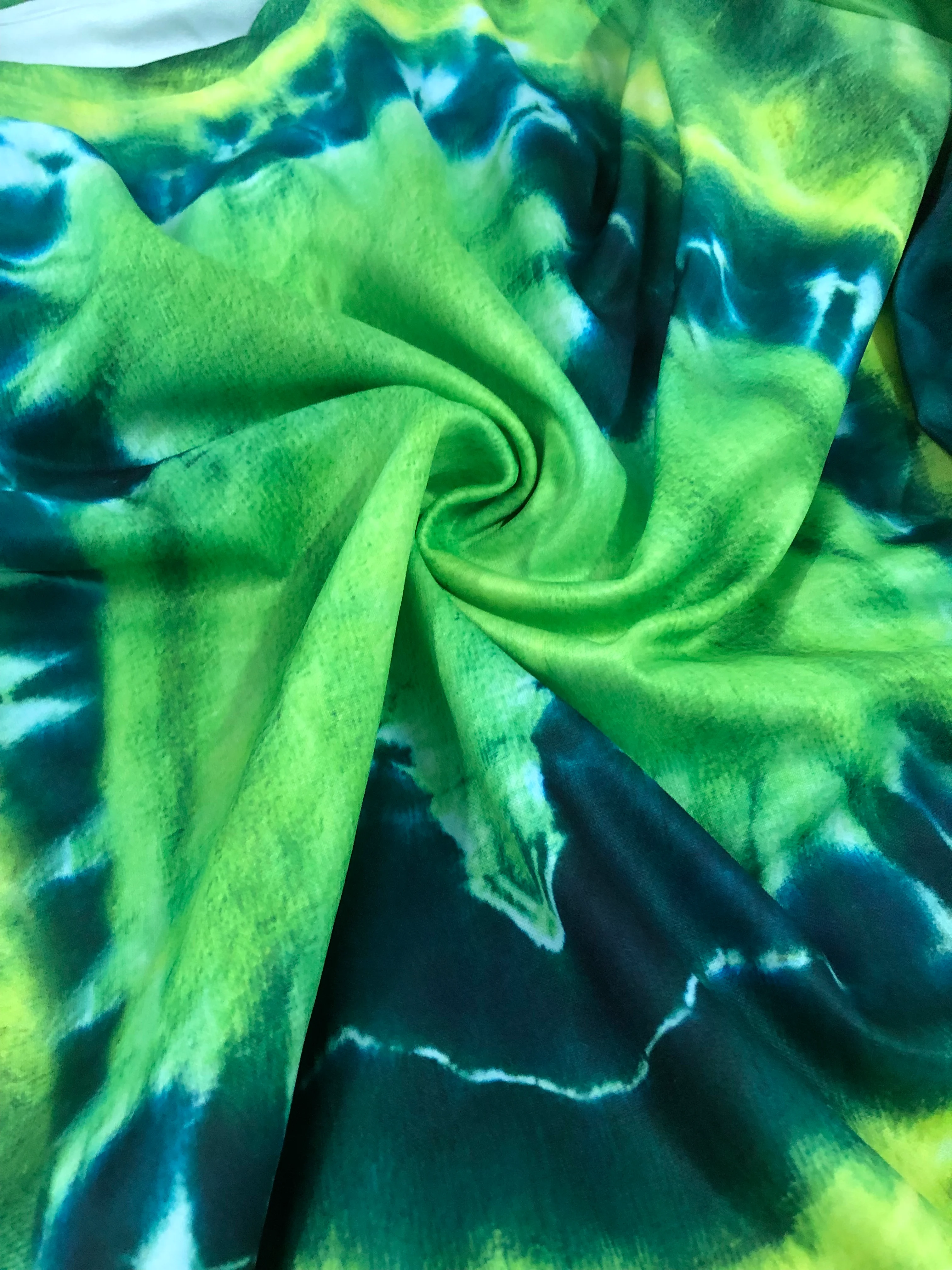 🔥Kaufen 3 Get 10% Aus🔥Oberteil mit Shamrock-Verlaufsdruck