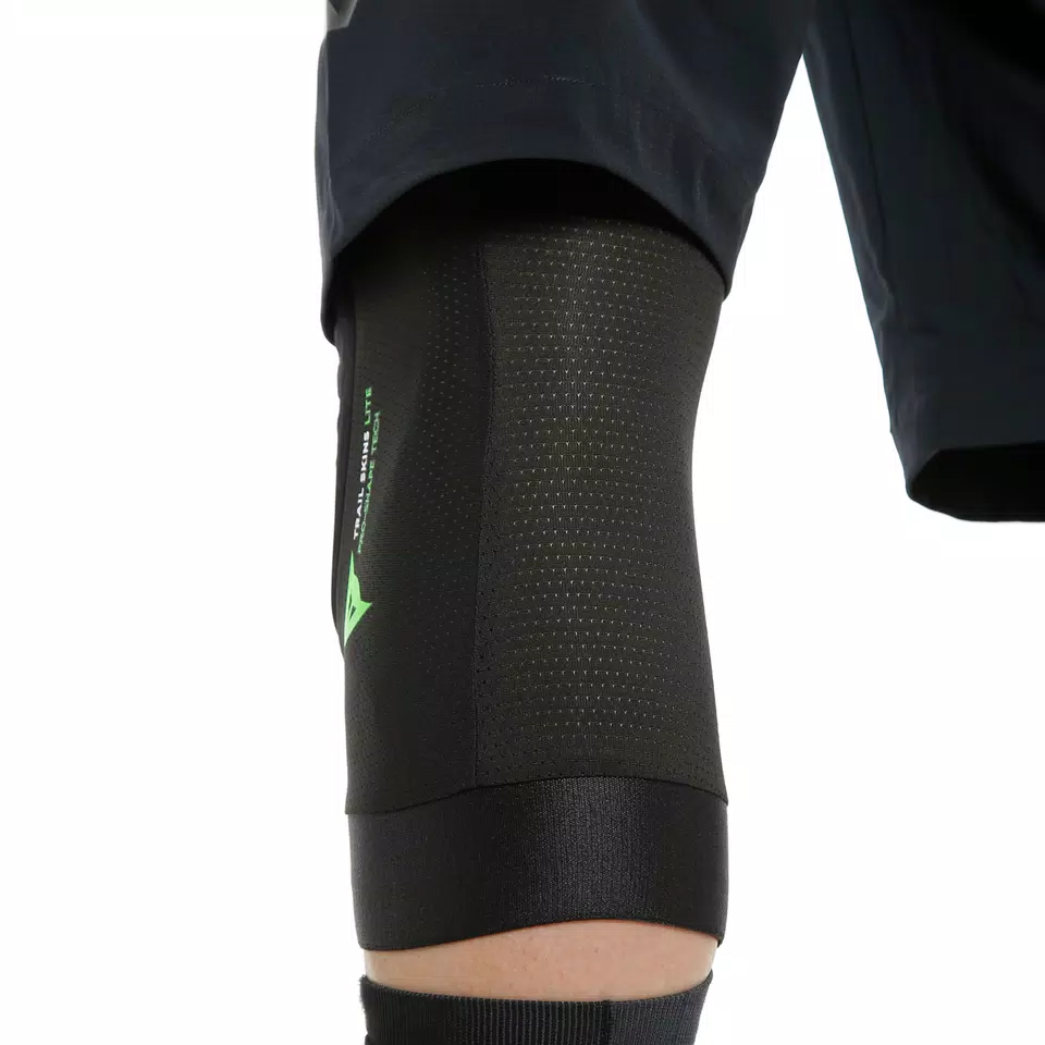 TRAIL SKINS LITE - BIKE KNEE GUARDS