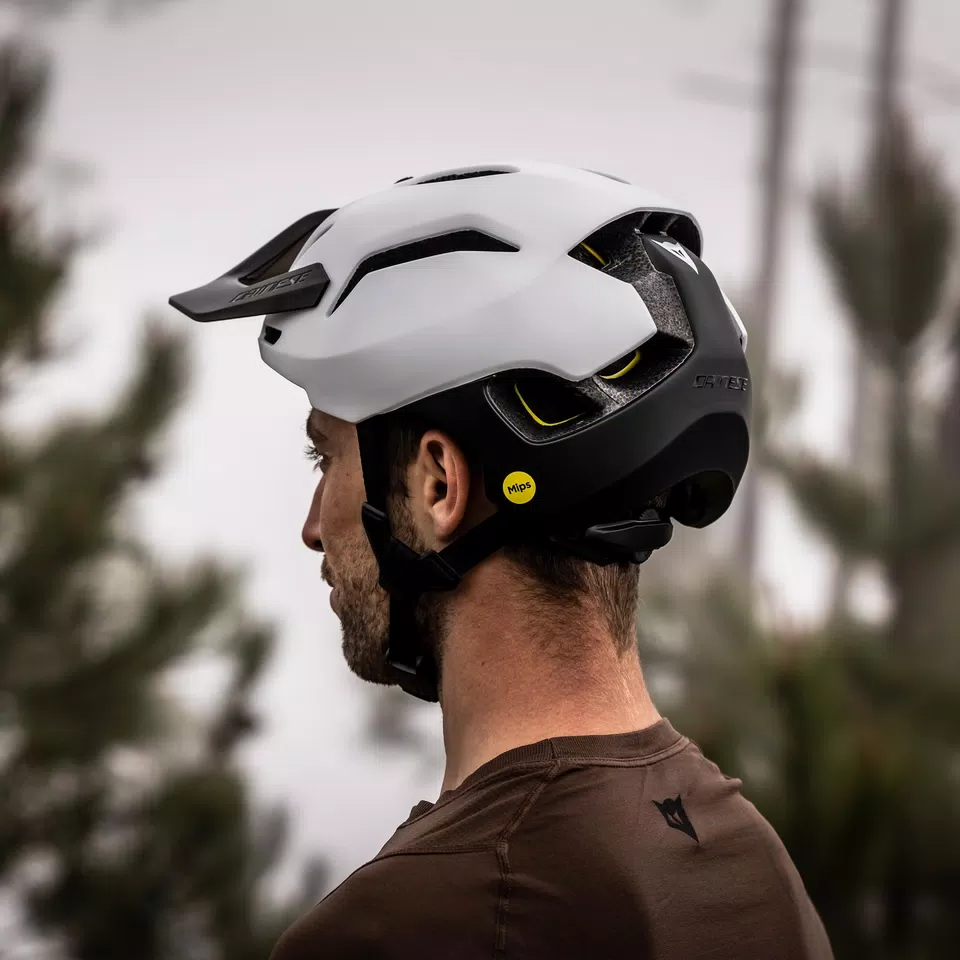 LINEA 03 MIPS+ - BIKE HELMET